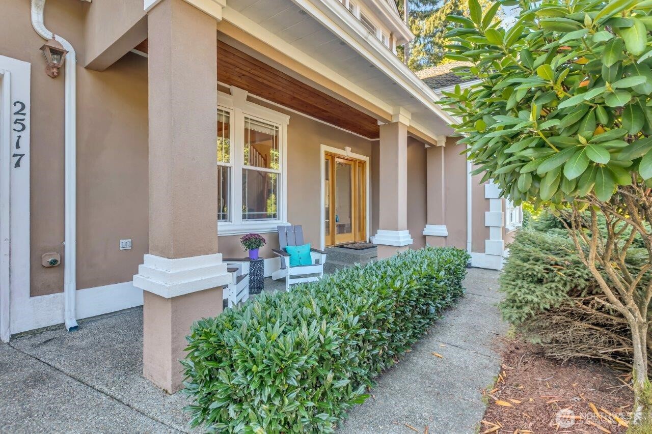 2517 173rd Avenue Ct E, Lake Tapps, WA 98391