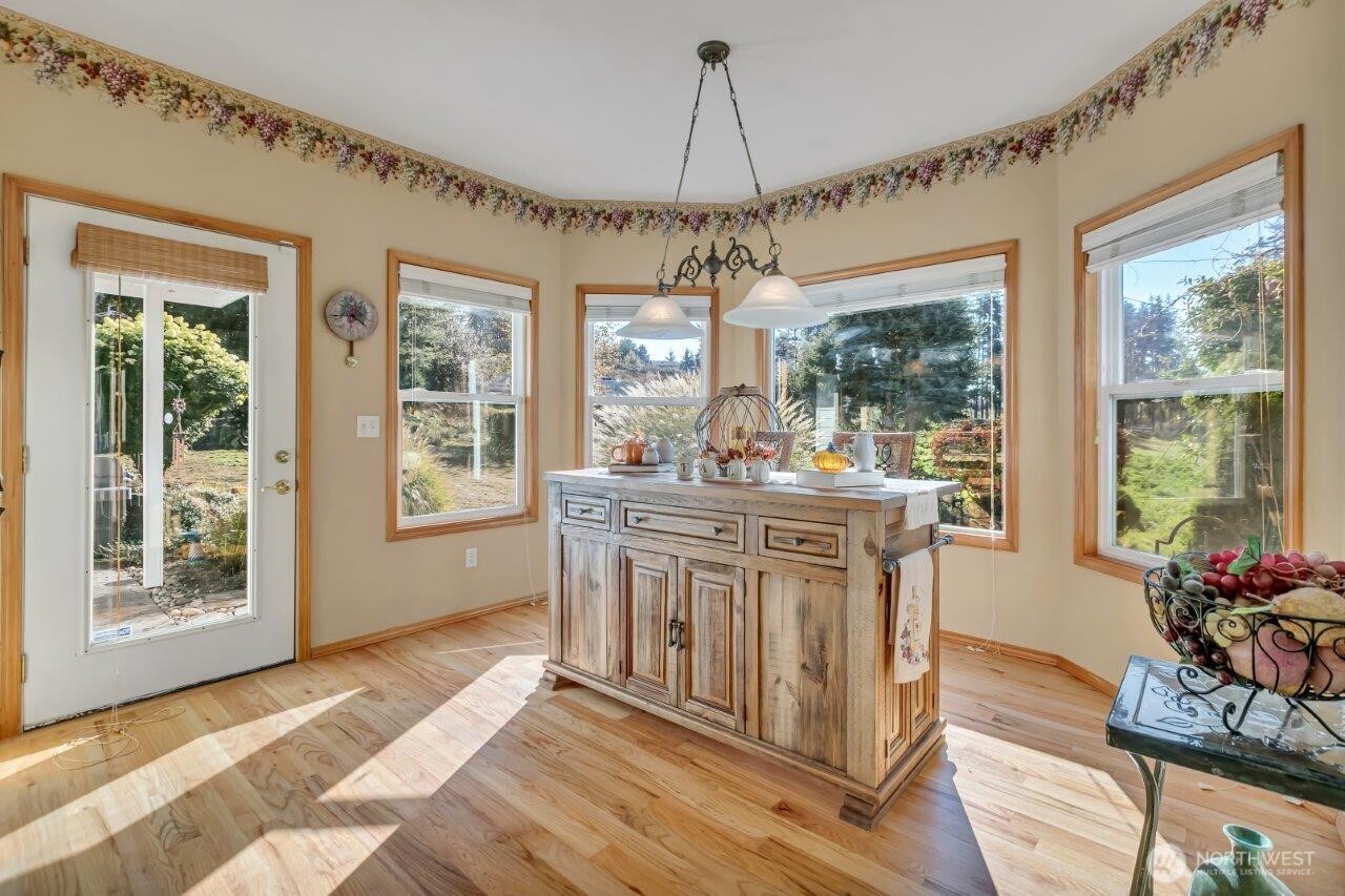 2517 173rd Avenue Ct E, Lake Tapps, WA 98391