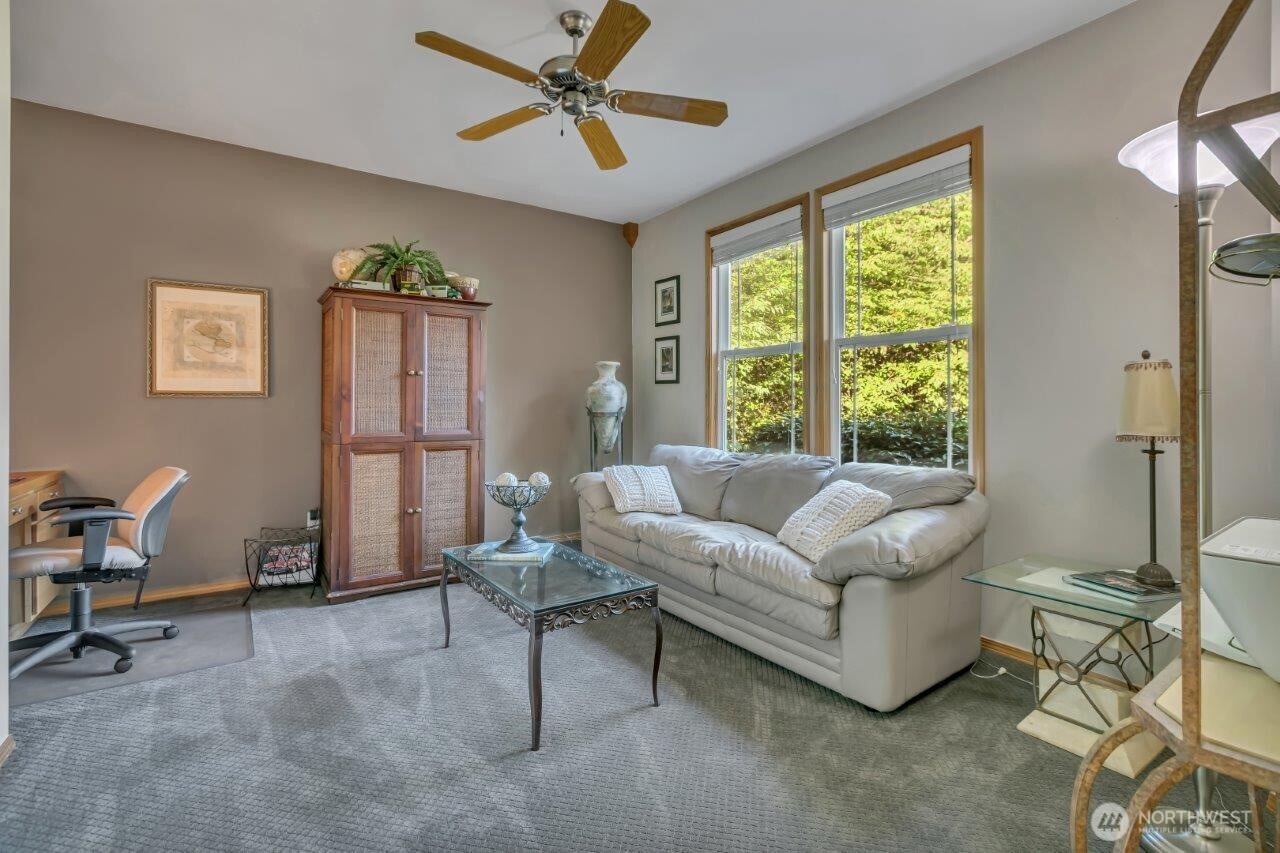 2517 173rd Avenue Ct E, Lake Tapps, WA 98391