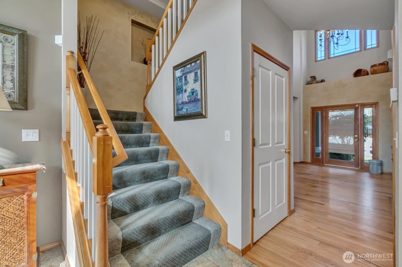 2517 173rd Avenue Ct E, Lake Tapps, WA 98391