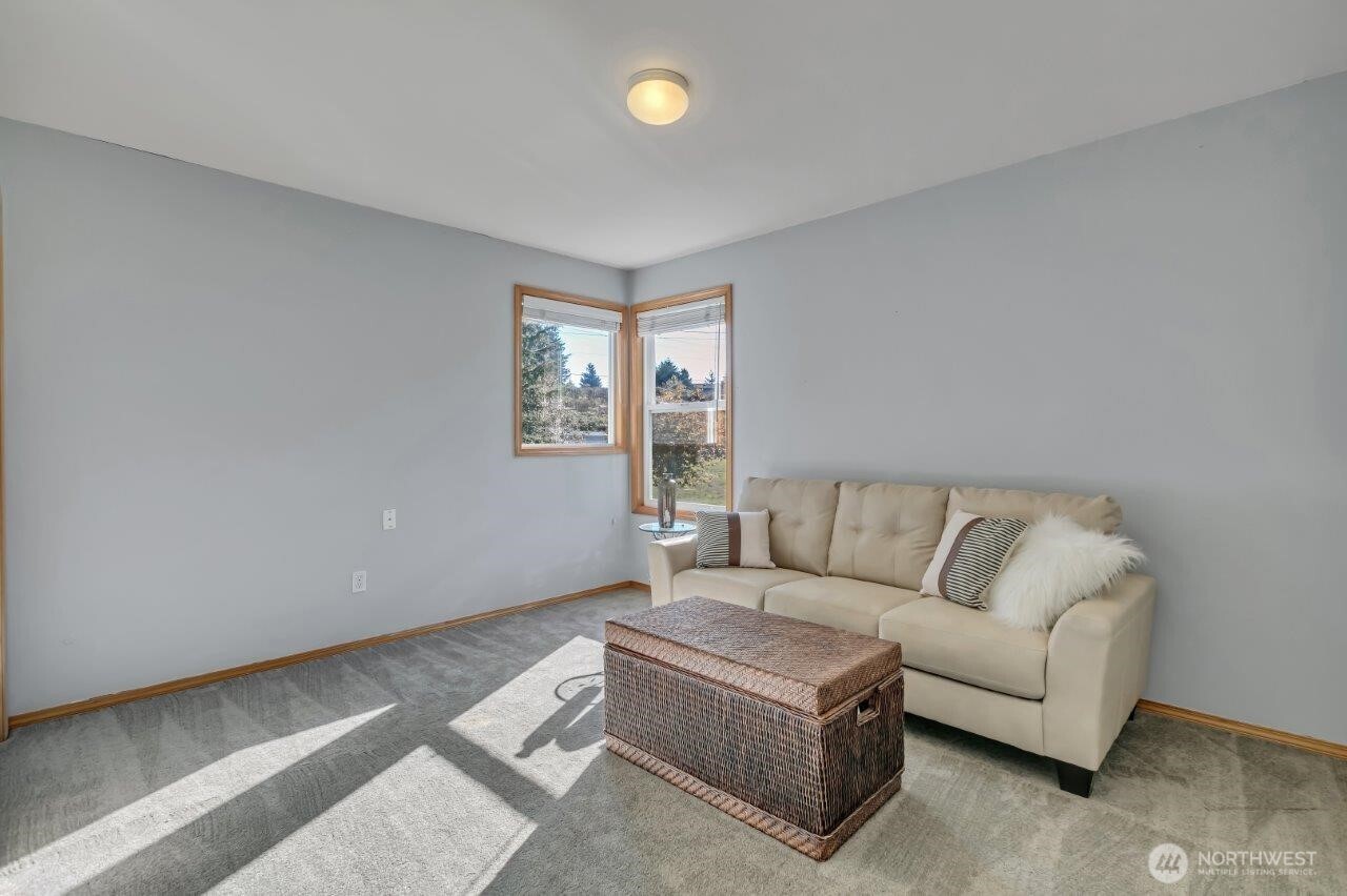 2517 173rd Avenue Ct E, Lake Tapps, WA 98391