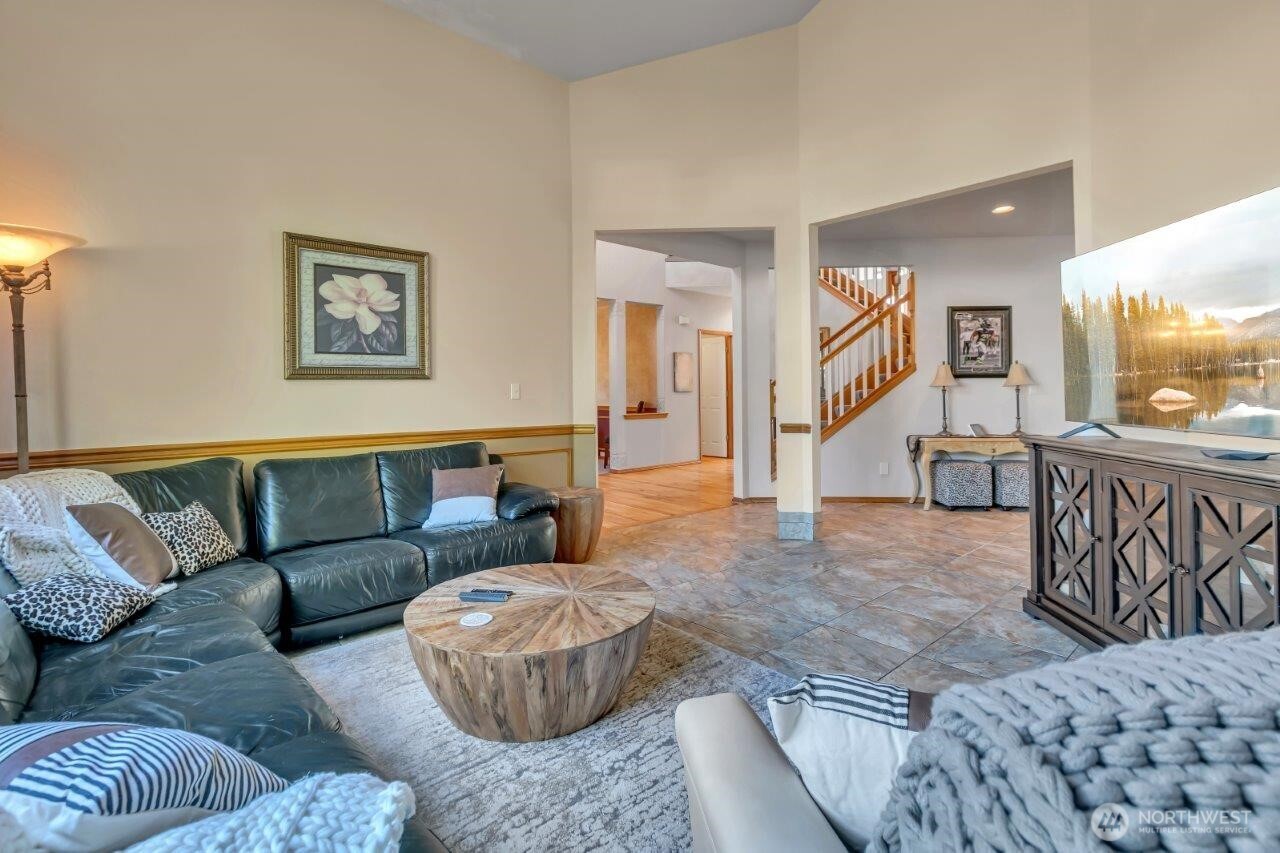 2517 173rd Avenue Ct E, Lake Tapps, WA 98391