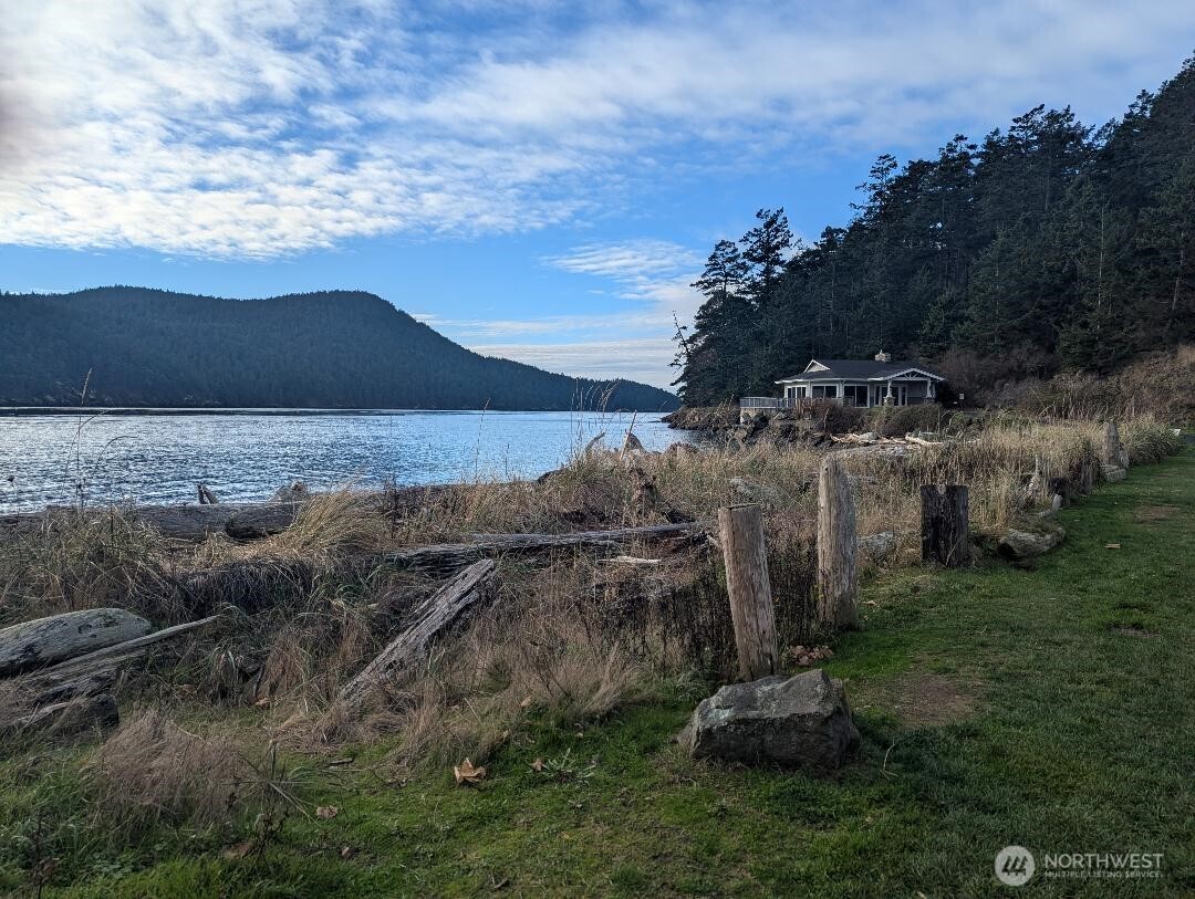 2001 Skyline Way #103, Anacortes, WA 98221