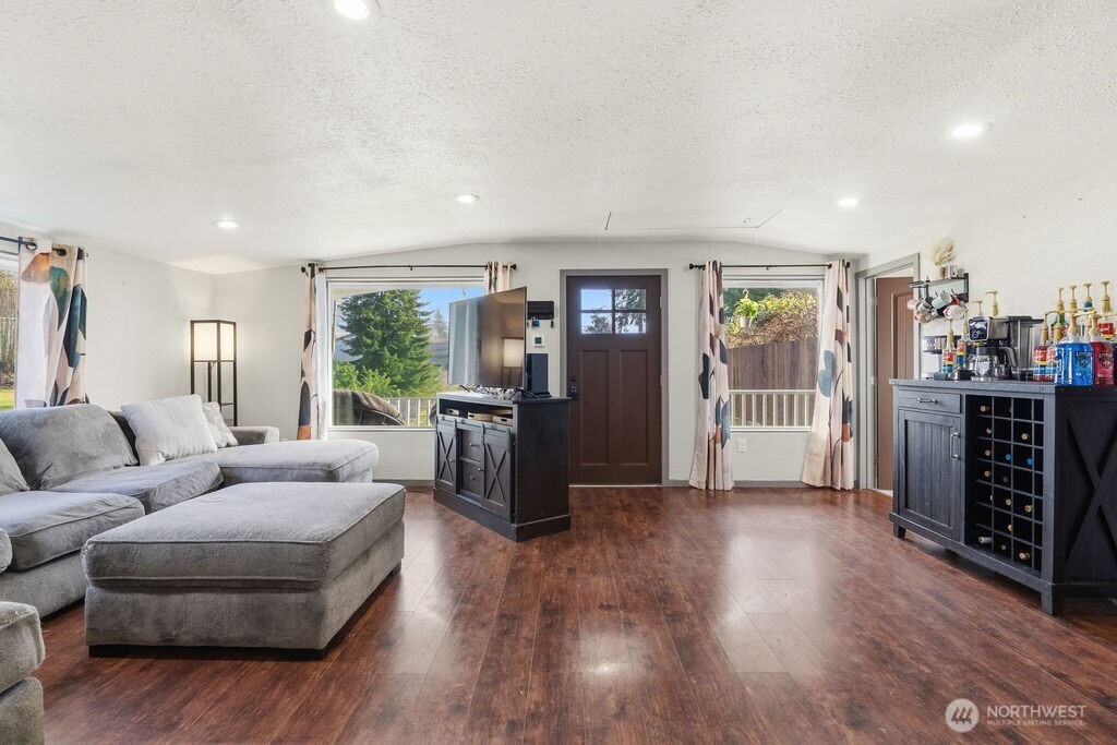 917 Garden Road , Aberdeen, WA 98520