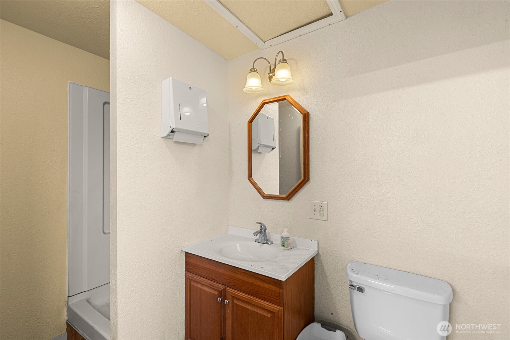 1052 Valley Mall PKWY , East Wenatchee, WA 98802