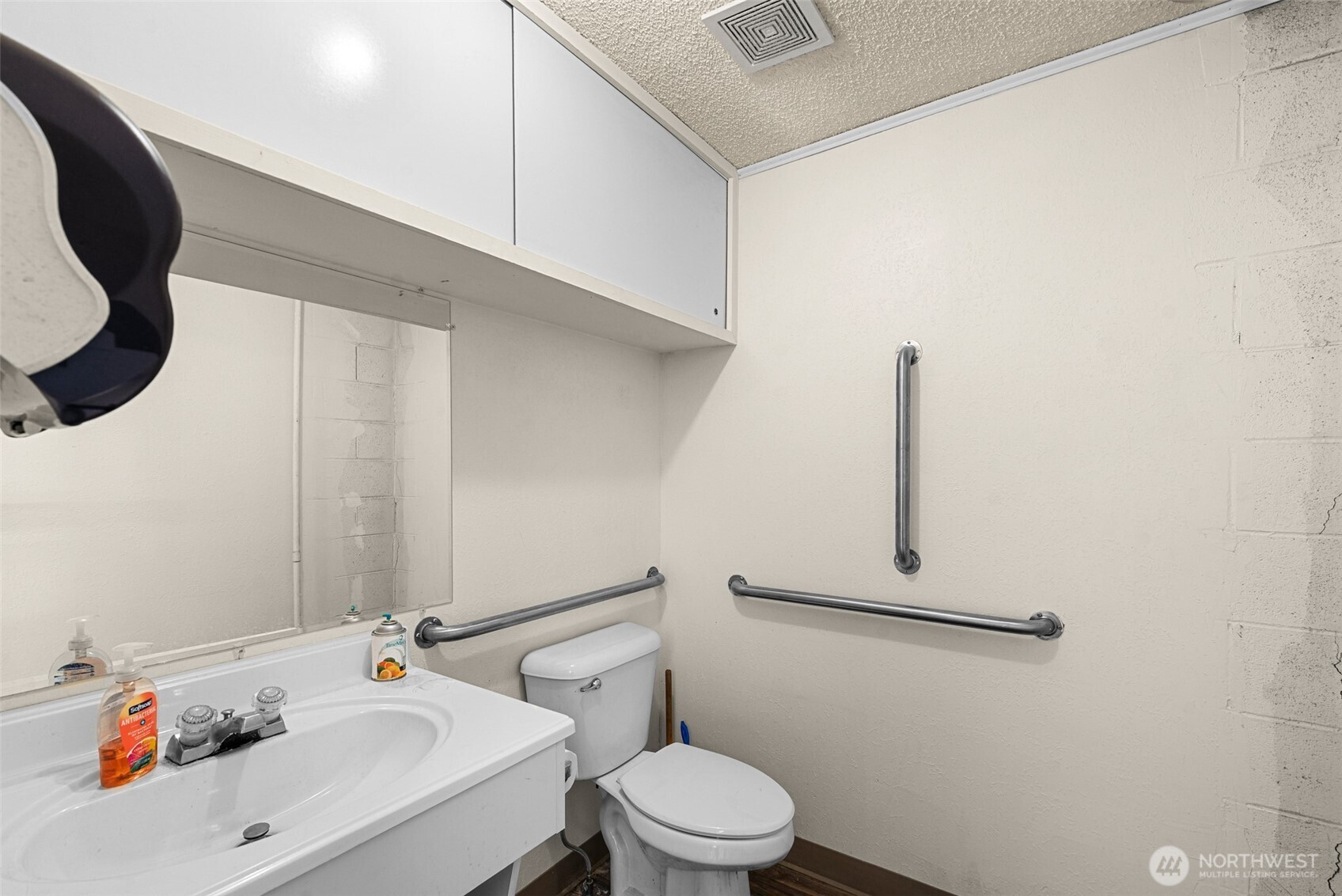 1052 Valley Mall PKWY , East Wenatchee, WA 98802