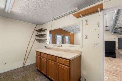 1052 Valley Mall PKWY , East Wenatchee, WA 98802 - Photo 20