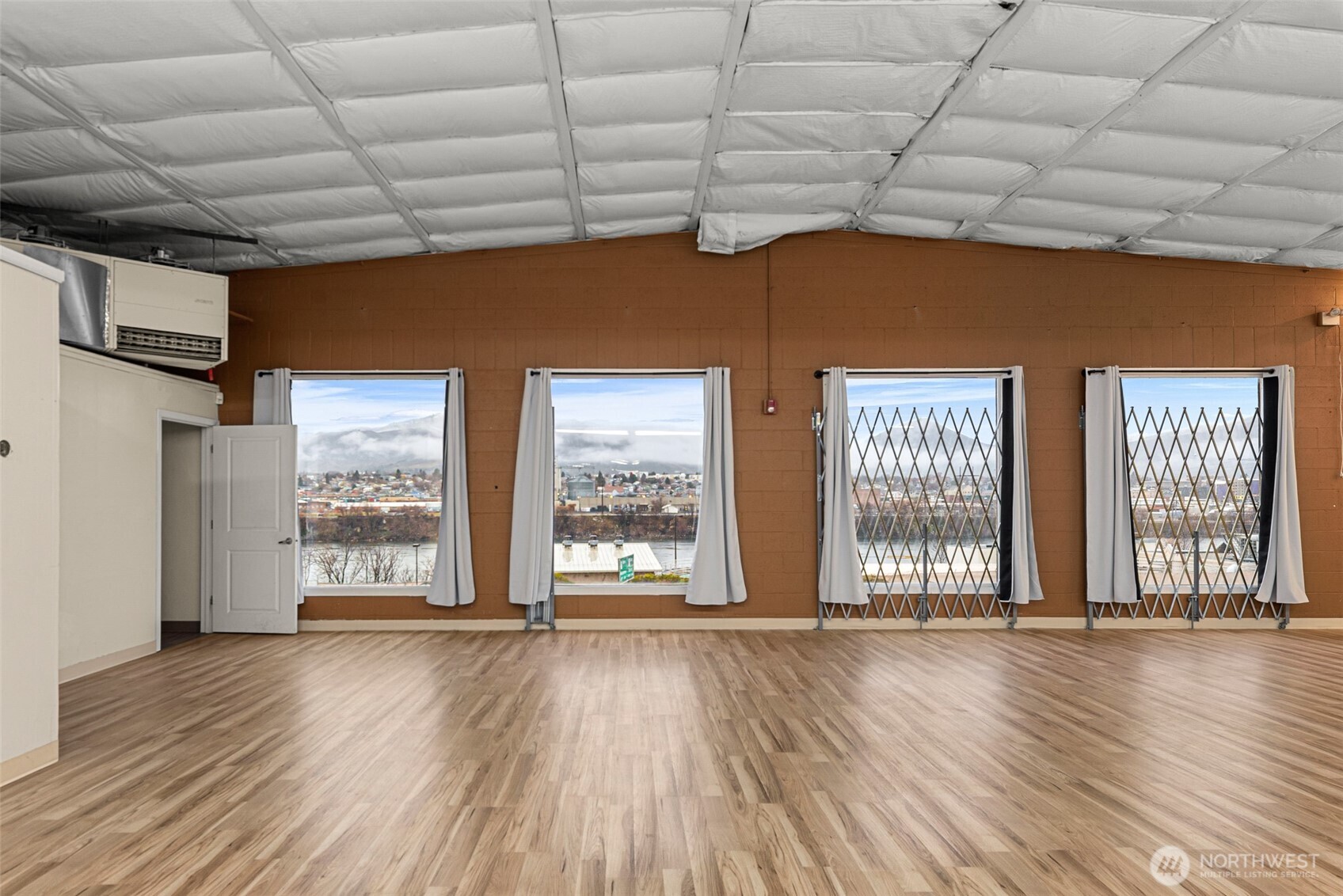 1052 Valley Mall PKWY , East Wenatchee, WA 98802