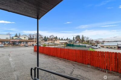 1052 Valley Mall PKWY , East Wenatchee, WA 98802 - Photo 27