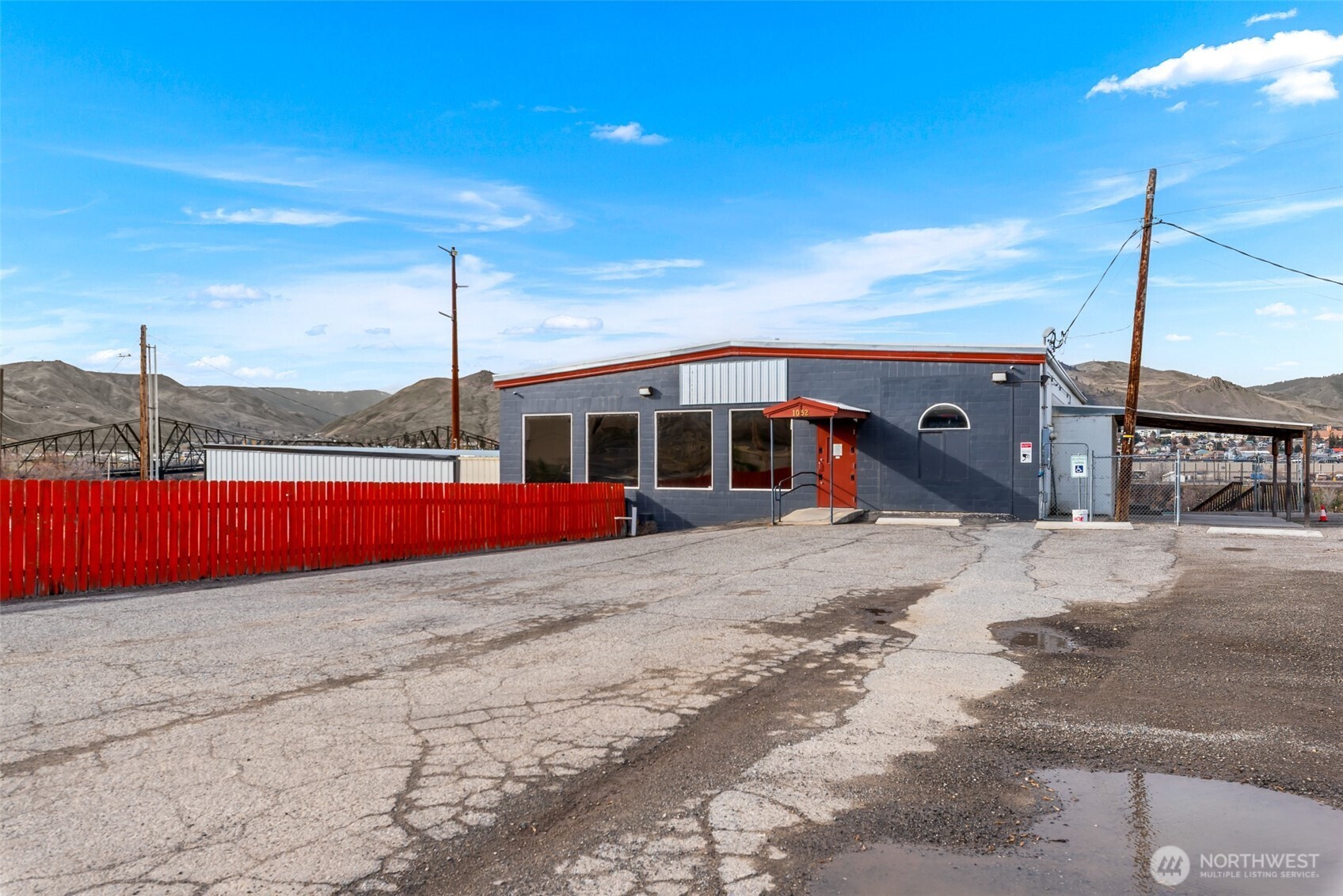 1052 Valley Mall PKWY , East Wenatchee, WA 98802