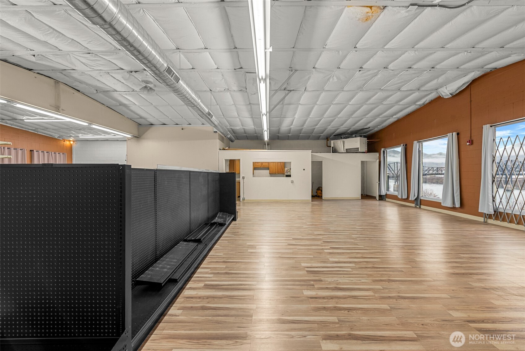 1052 Valley Mall PKWY , East Wenatchee, WA 98802