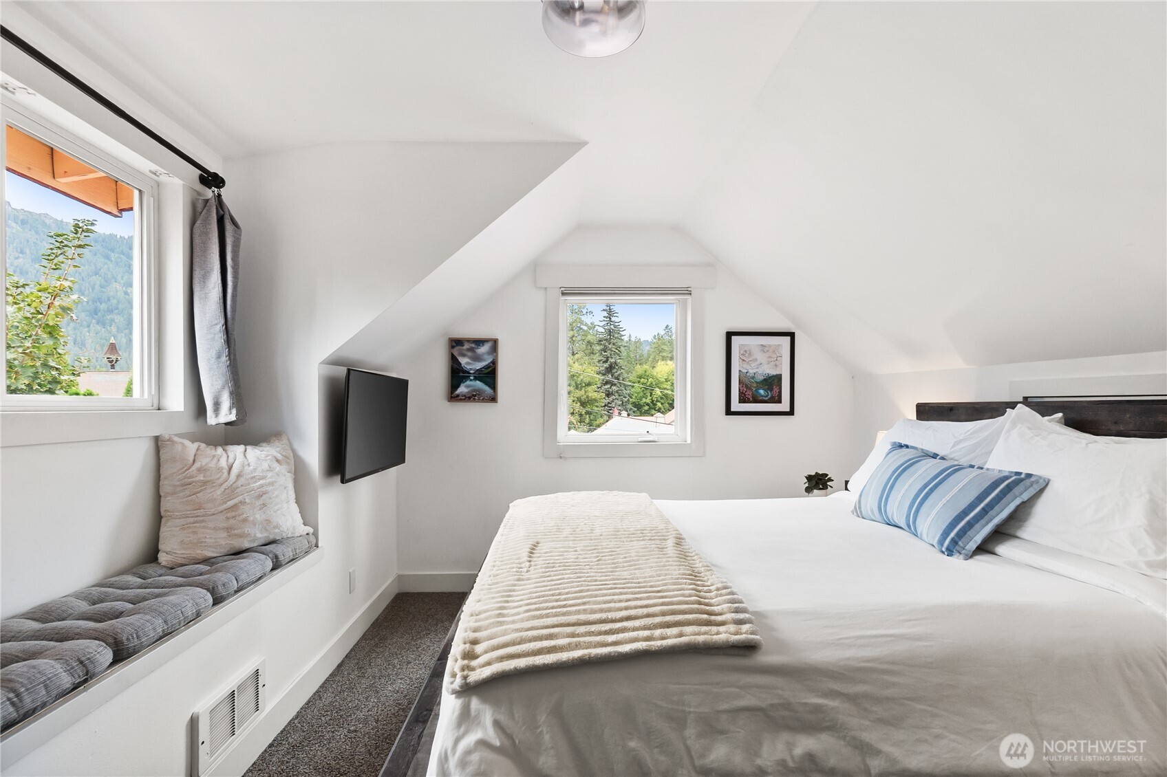 1112 Commercial Street , Leavenworth, WA 98826