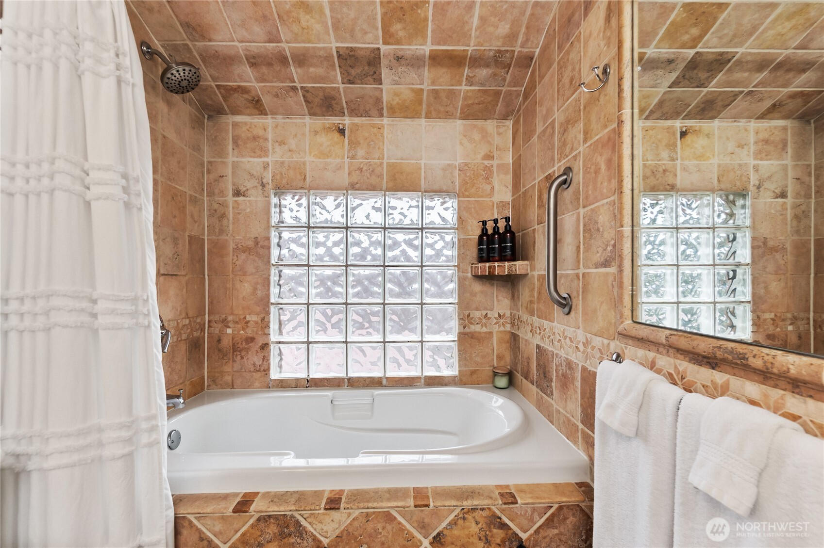 1112 Commercial Street , Leavenworth, WA 98826