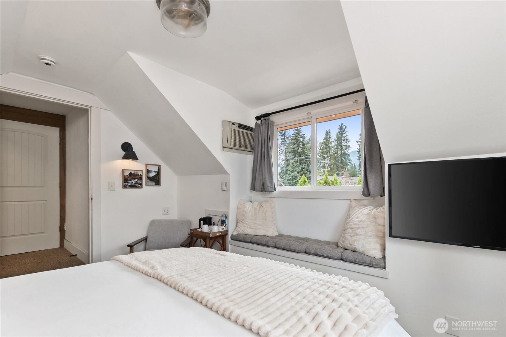 1112 Commercial Street , Leavenworth, WA 98826