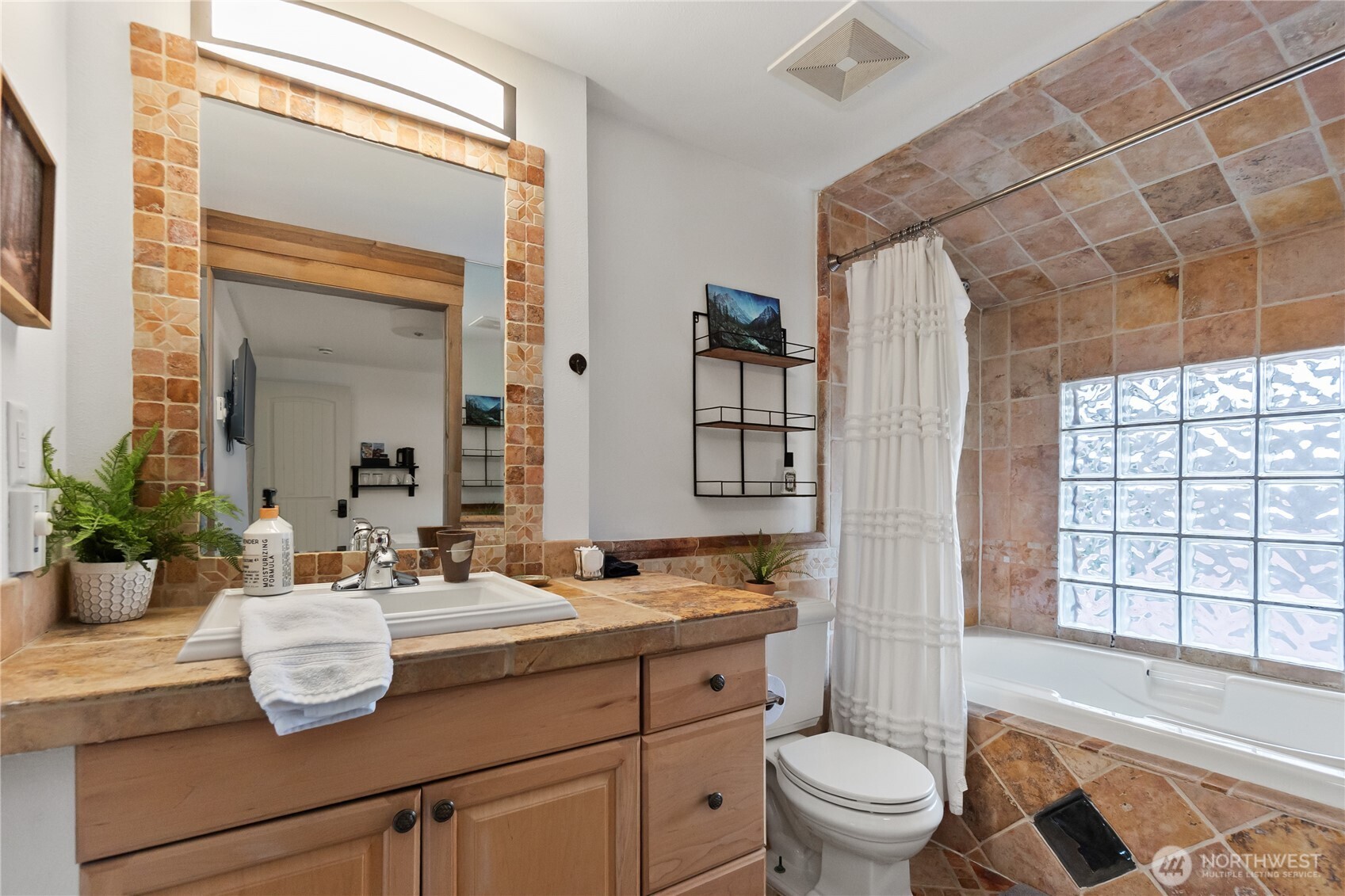 1112 Commercial Street , Leavenworth, WA 98826