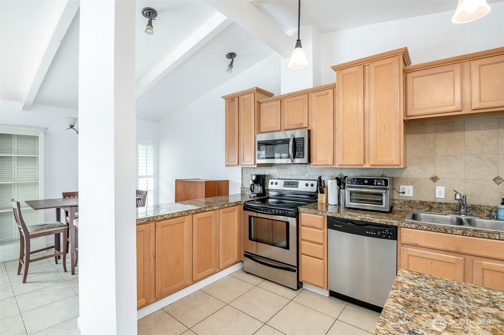 1302 N 6th Street #10, Tacoma, WA 98403