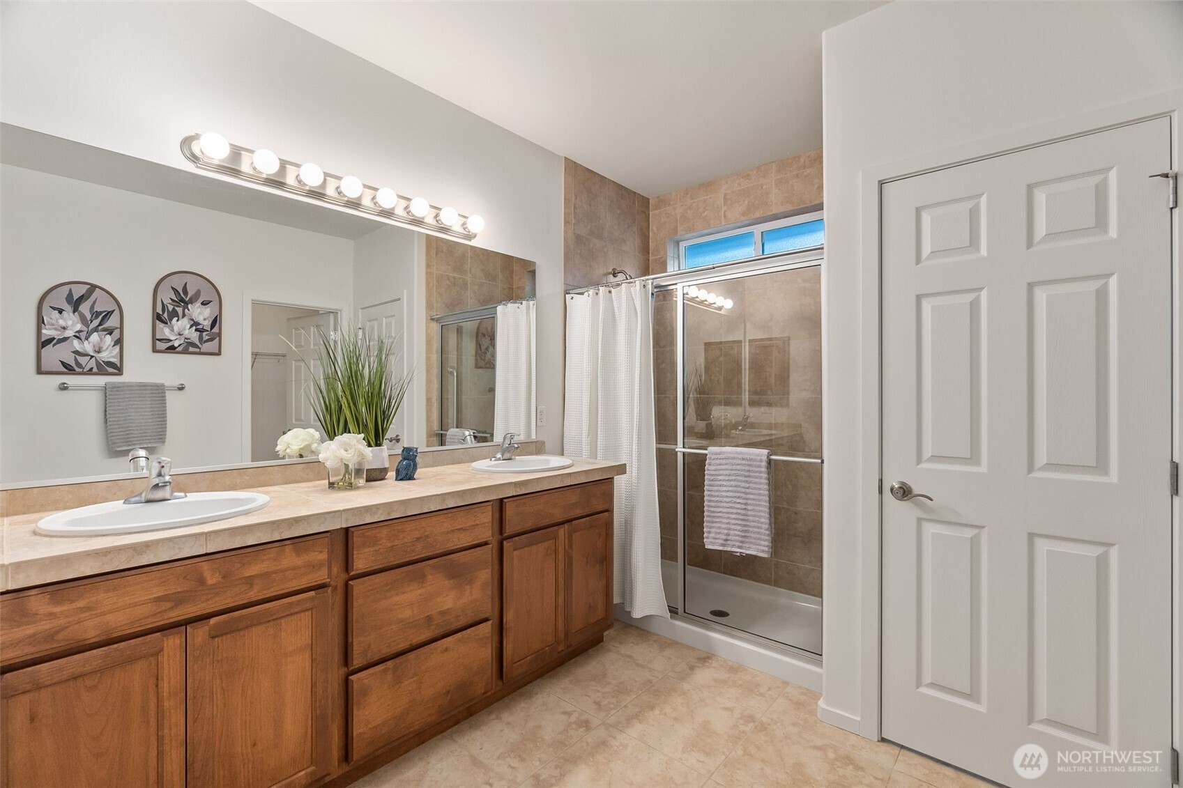 8231 Orcas Loop NE, Lacey, WA 98516