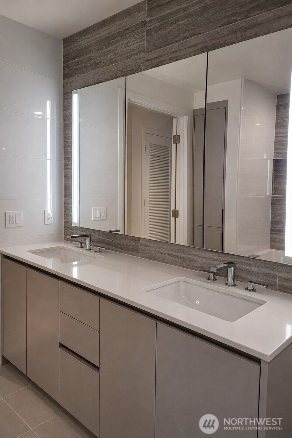 2510 6th Avenue #1409, Seattle, WA 98121