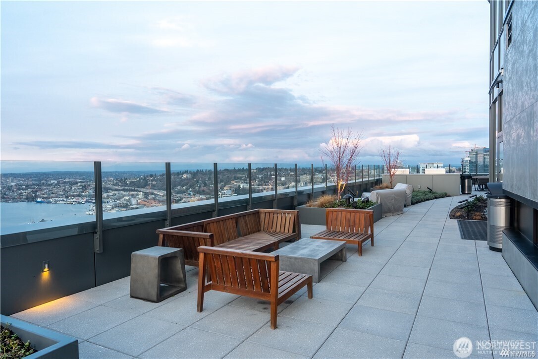 2510 6th Avenue #1409, Seattle, WA 98121