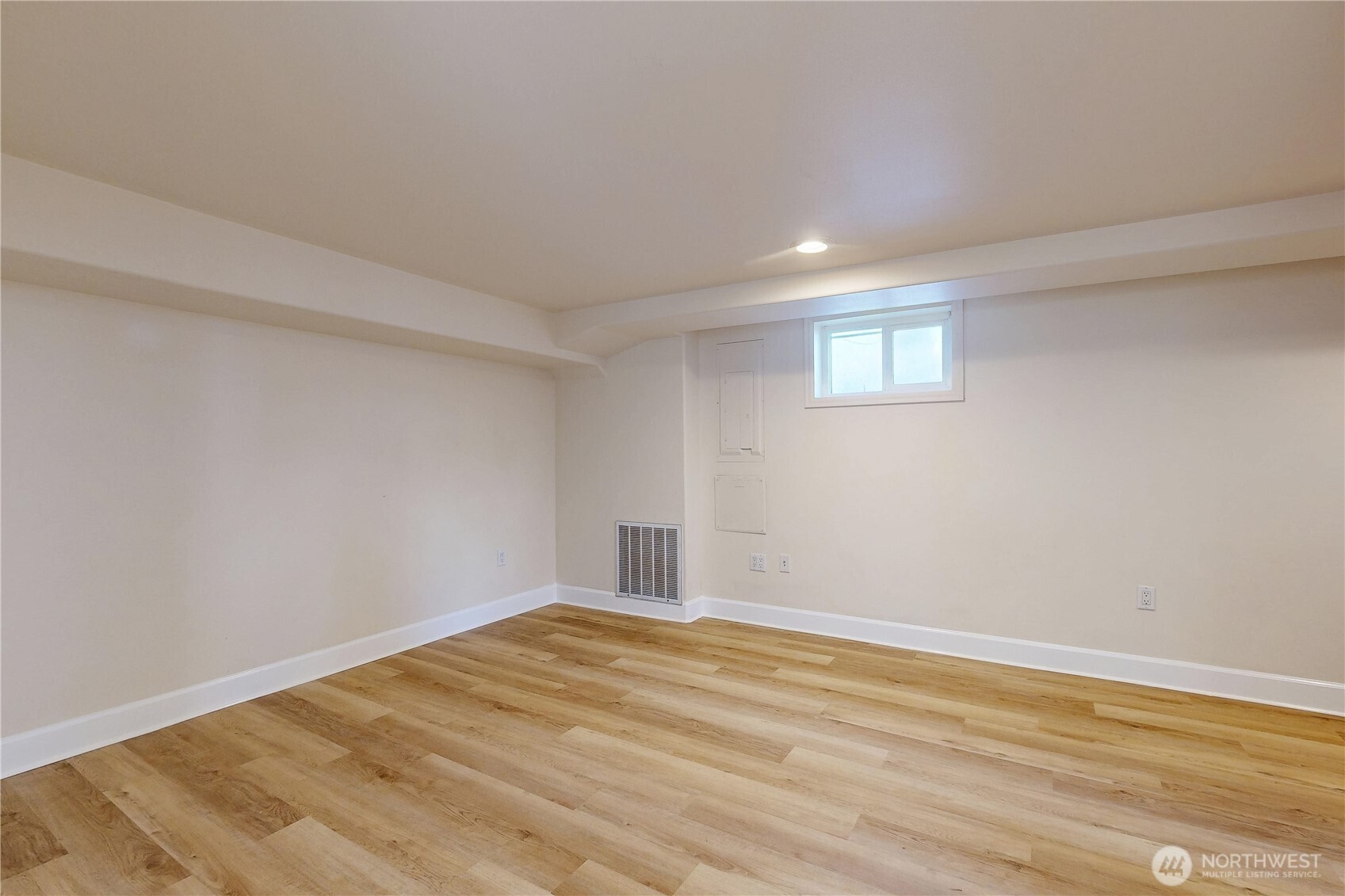 405 SE 8th Street , College Place, WA 99324