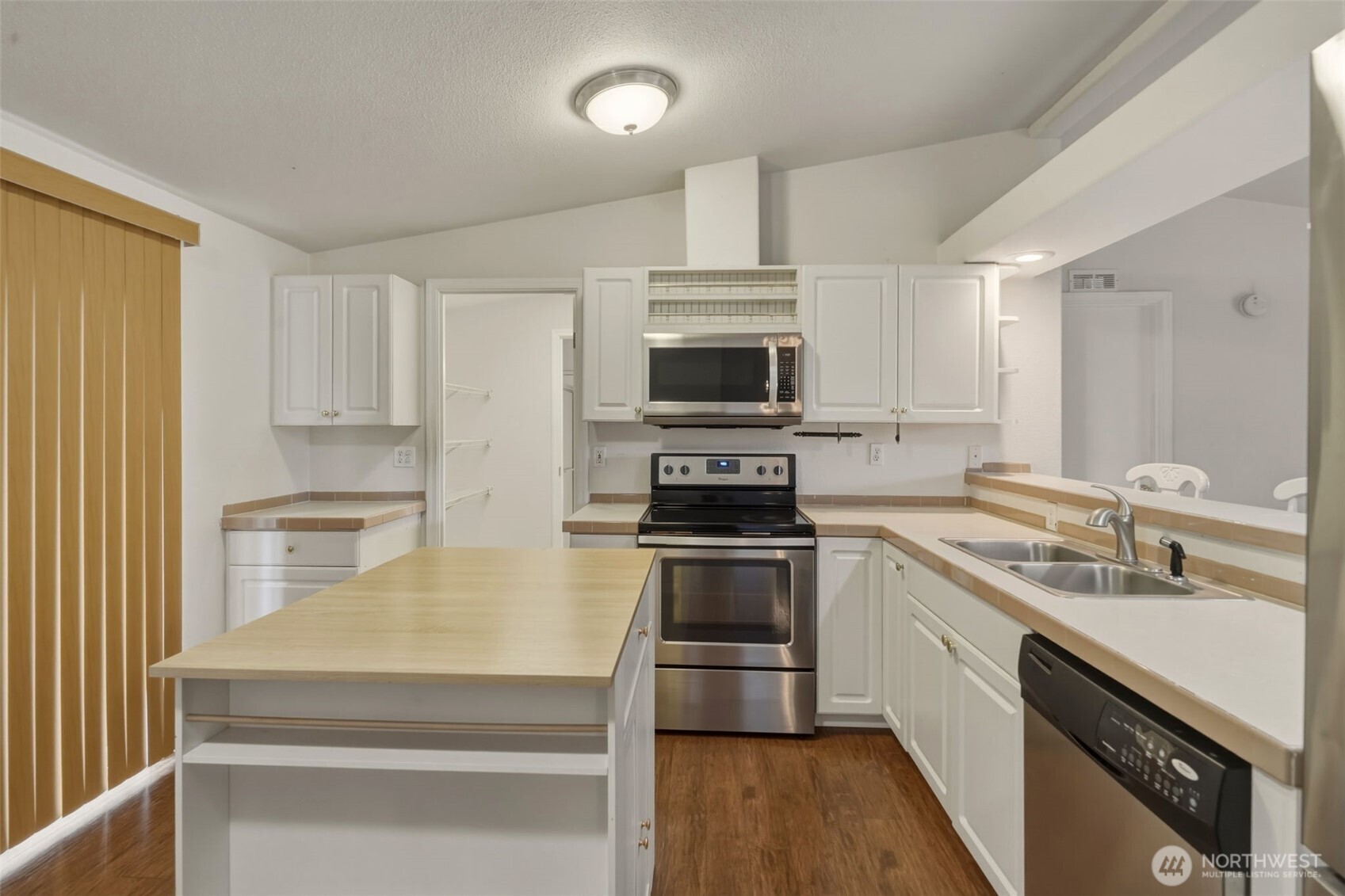 6202 197th Street E, Spanaway, WA 98387