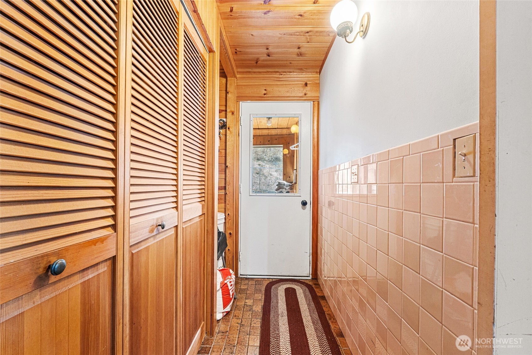 3442 Moore Road , Kettle Falls, WA 99141