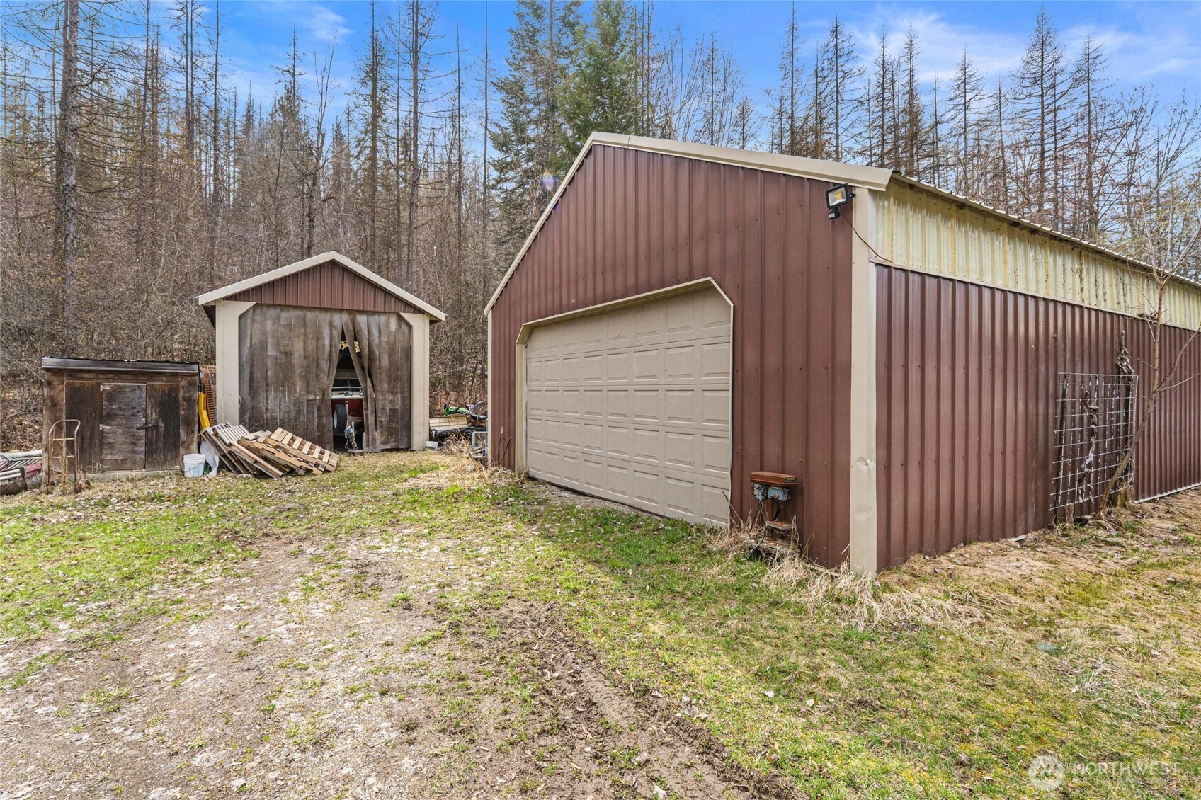 3442 Moore Road , Kettle Falls, WA 99141