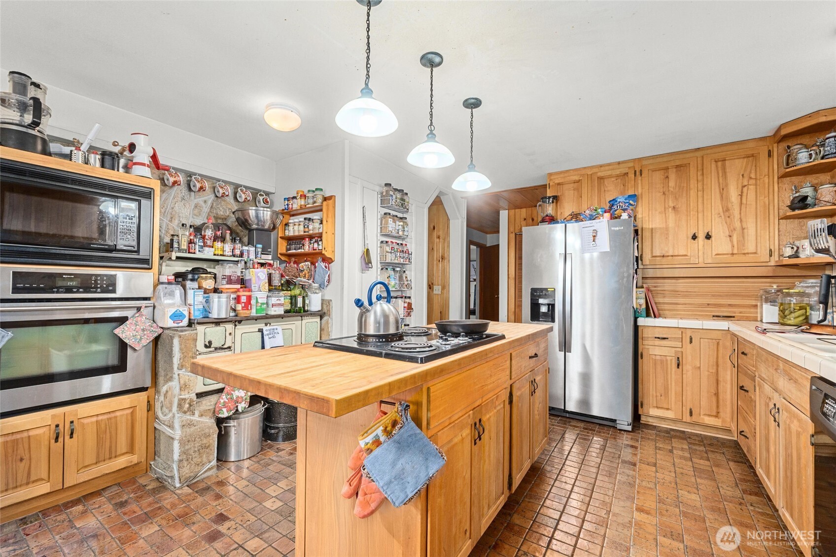 3442 Moore Road , Kettle Falls, WA 99141