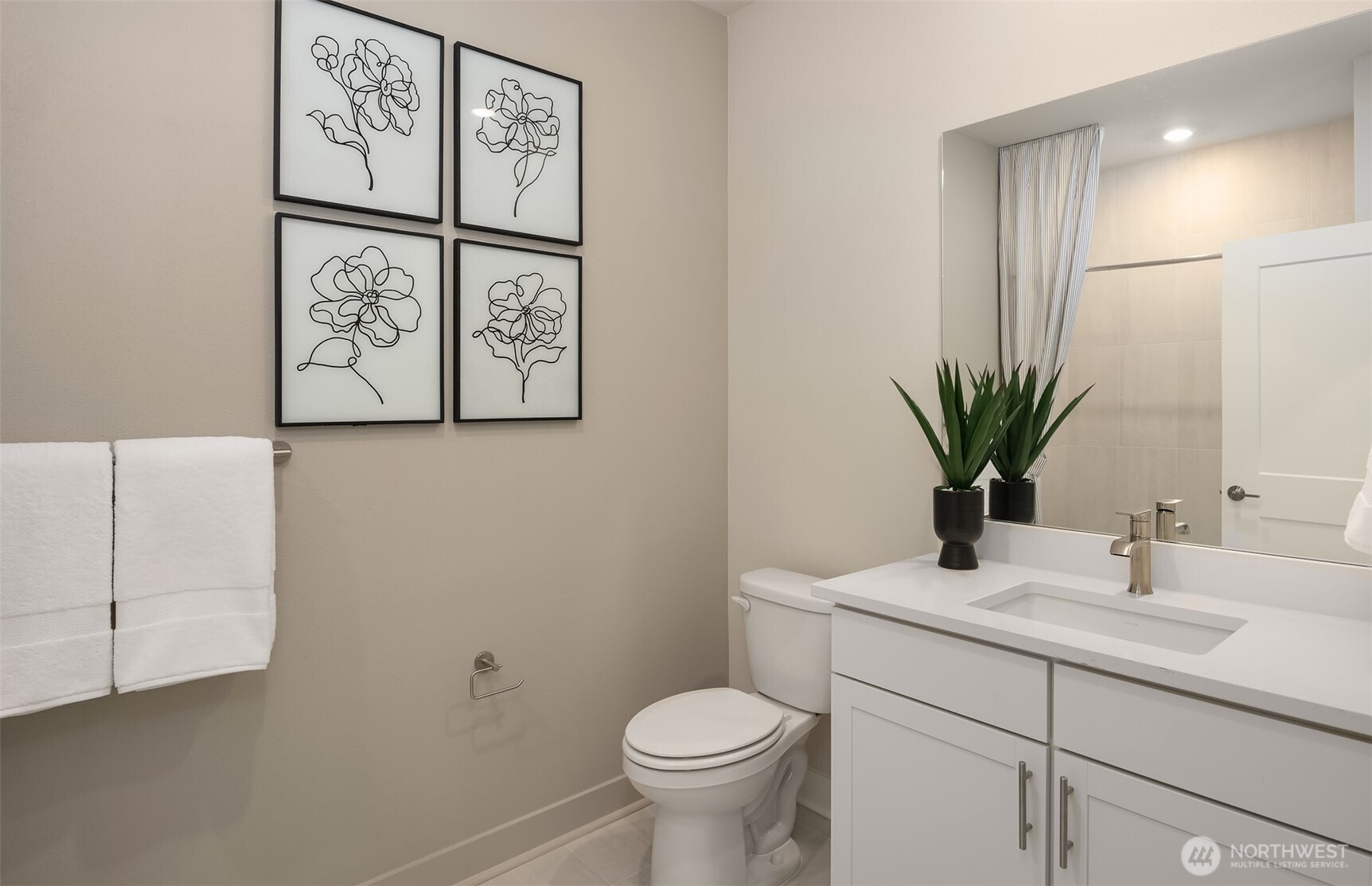 6949 NE 184th Lane #207, Kenmore, WA 98028