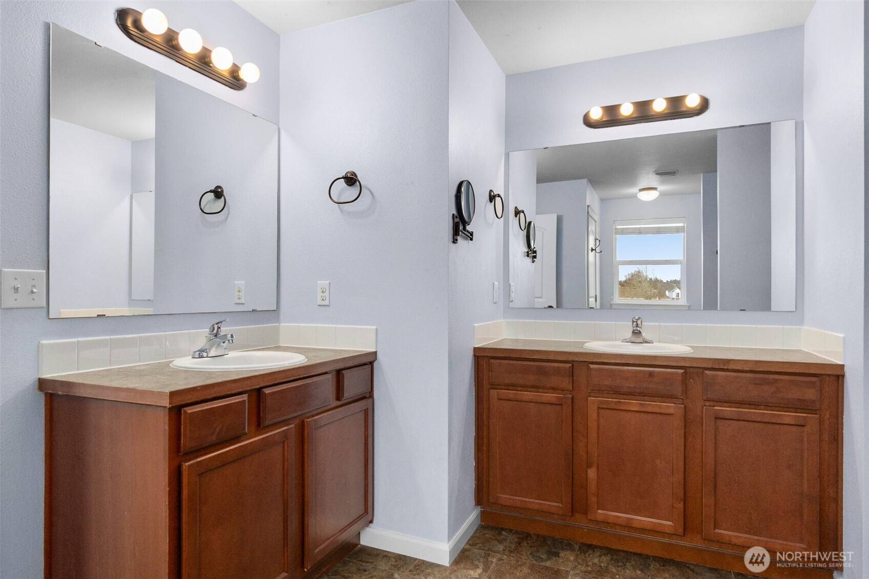 1528 Farina Loop SE, Olympia, WA 98513