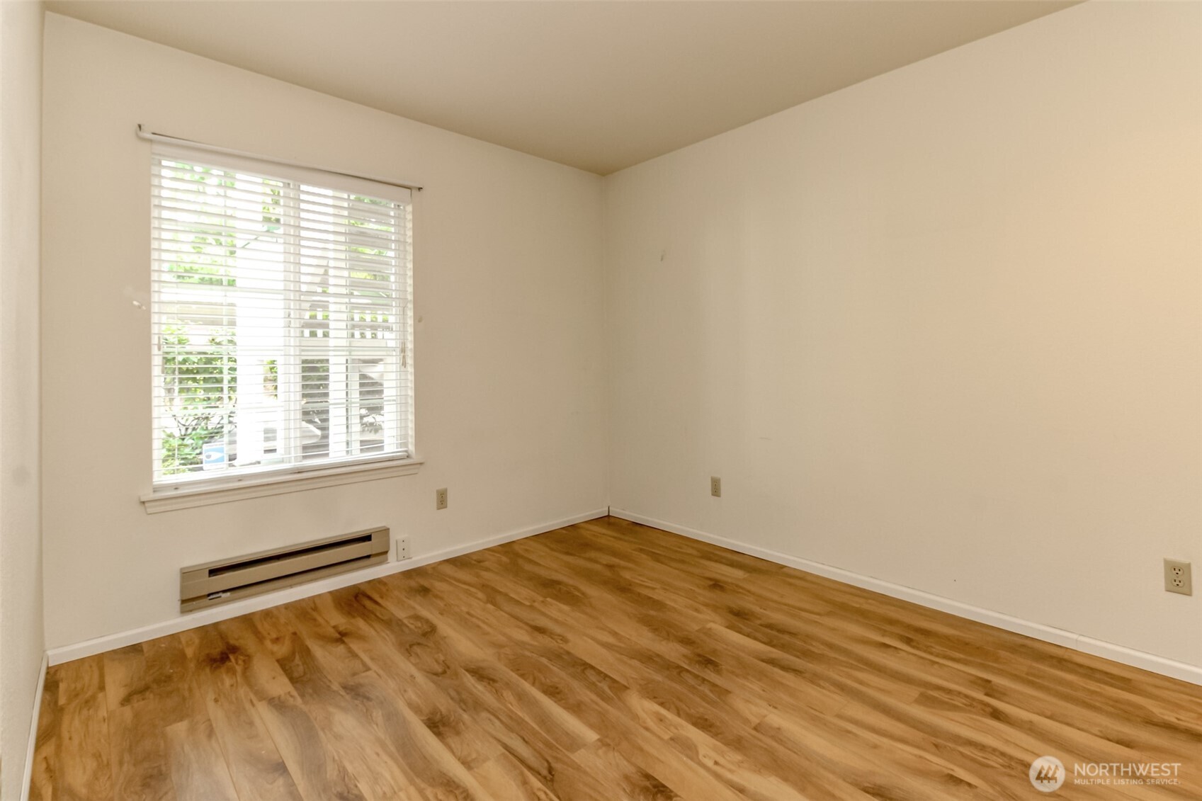 1830 S 336th Street #C102, Federal Way, WA 98003