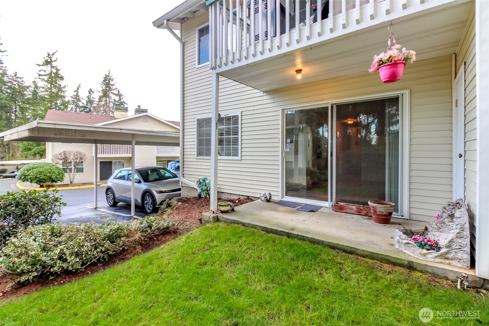 1830 S 336th Street #C102, Federal Way, WA 98003