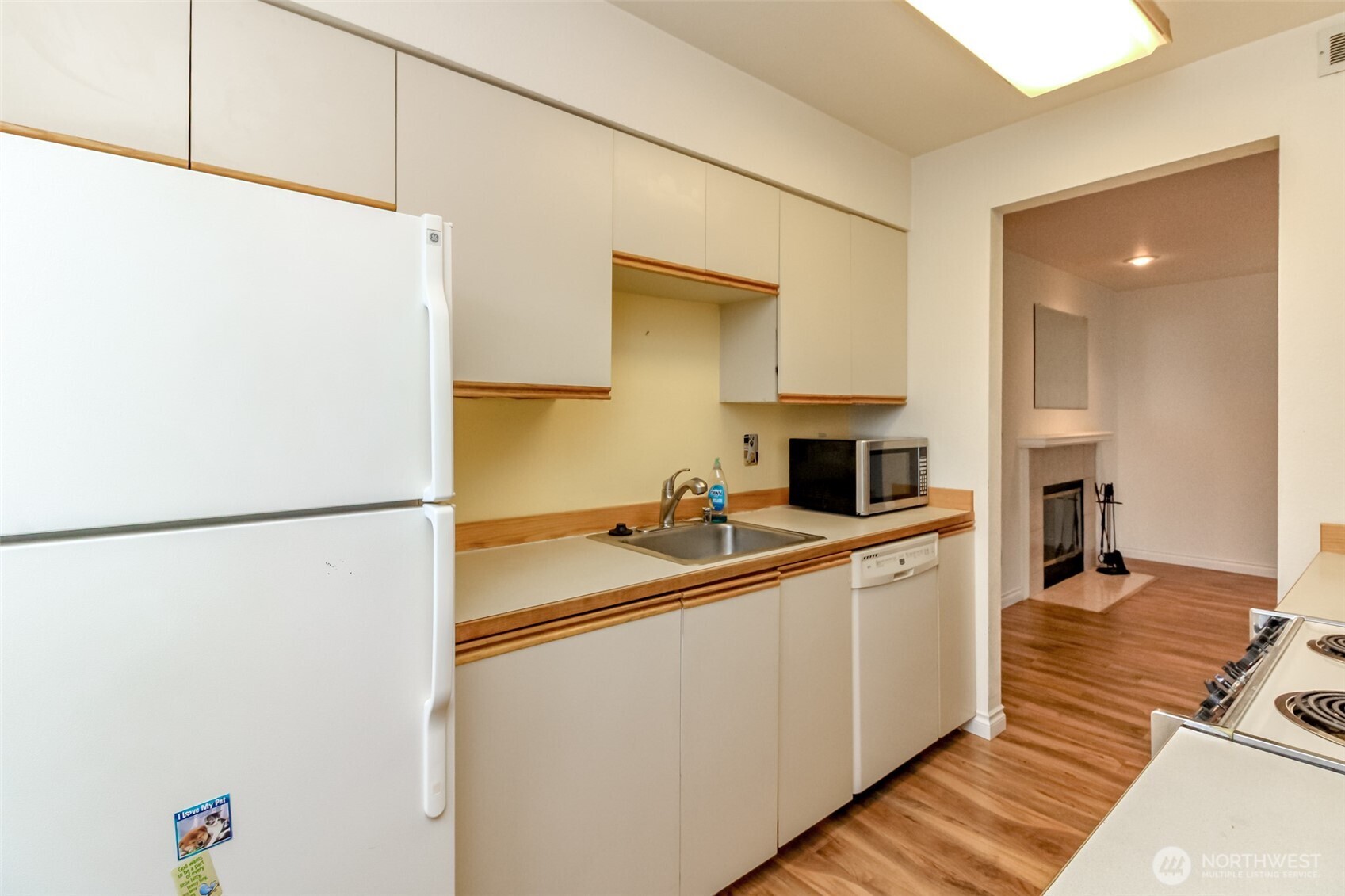 1830 S 336th Street #C102, Federal Way, WA 98003