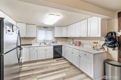 525 138th Street E, Tacoma, WA 98445 - Photo 10