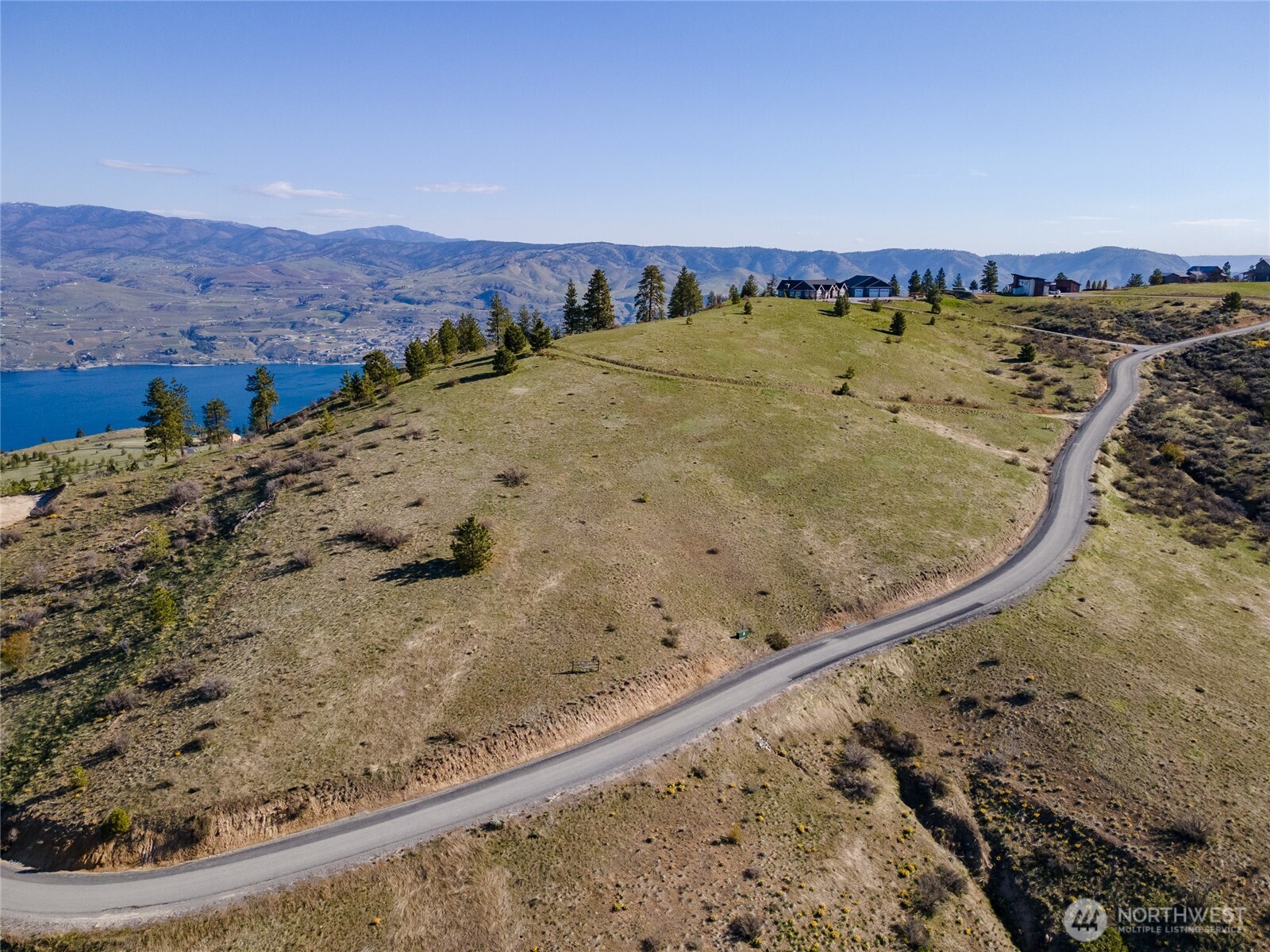 282 Hawks Ridge Road , Chelan, WA 98816