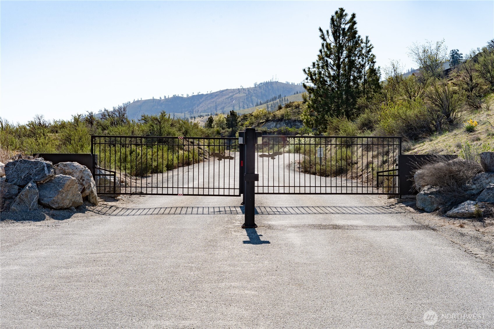 282 Hawks Ridge Road , Chelan, WA 98816