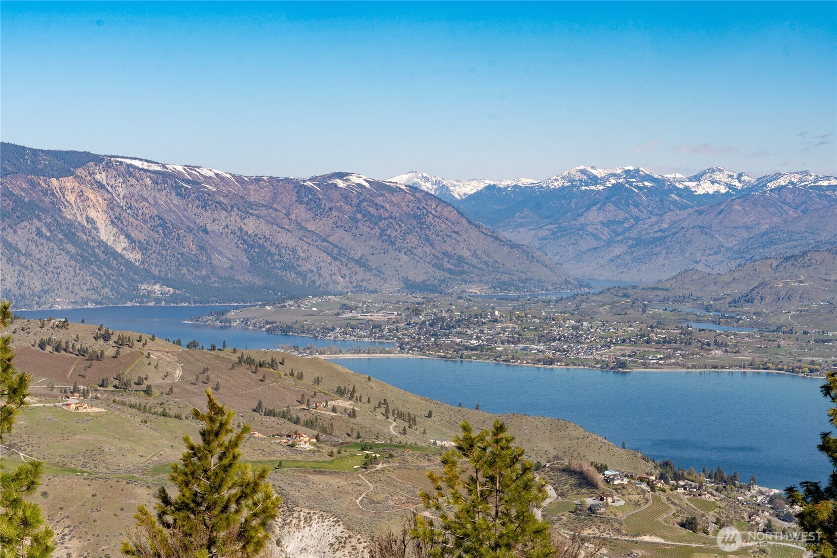 282 Hawks Ridge Road , Chelan, WA 98816