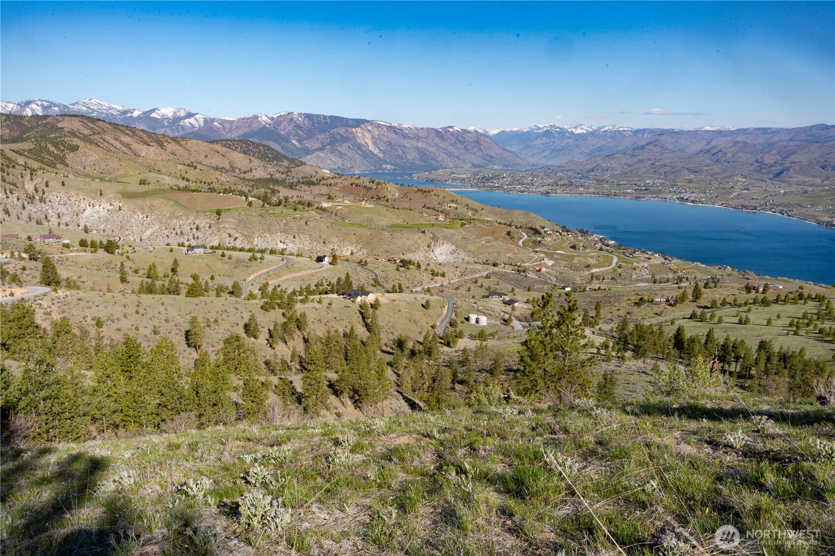 282 Hawks Ridge Road , Chelan, WA 98816