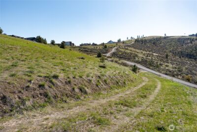 282 Hawks Ridge Road , Chelan, WA 98816 - Photo 10