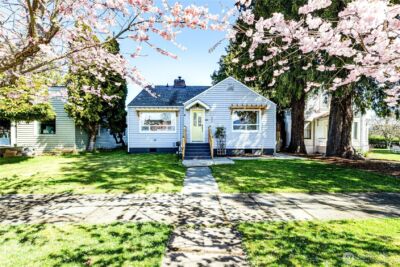 231 W Fourth Street , Port Angeles, WA 98362