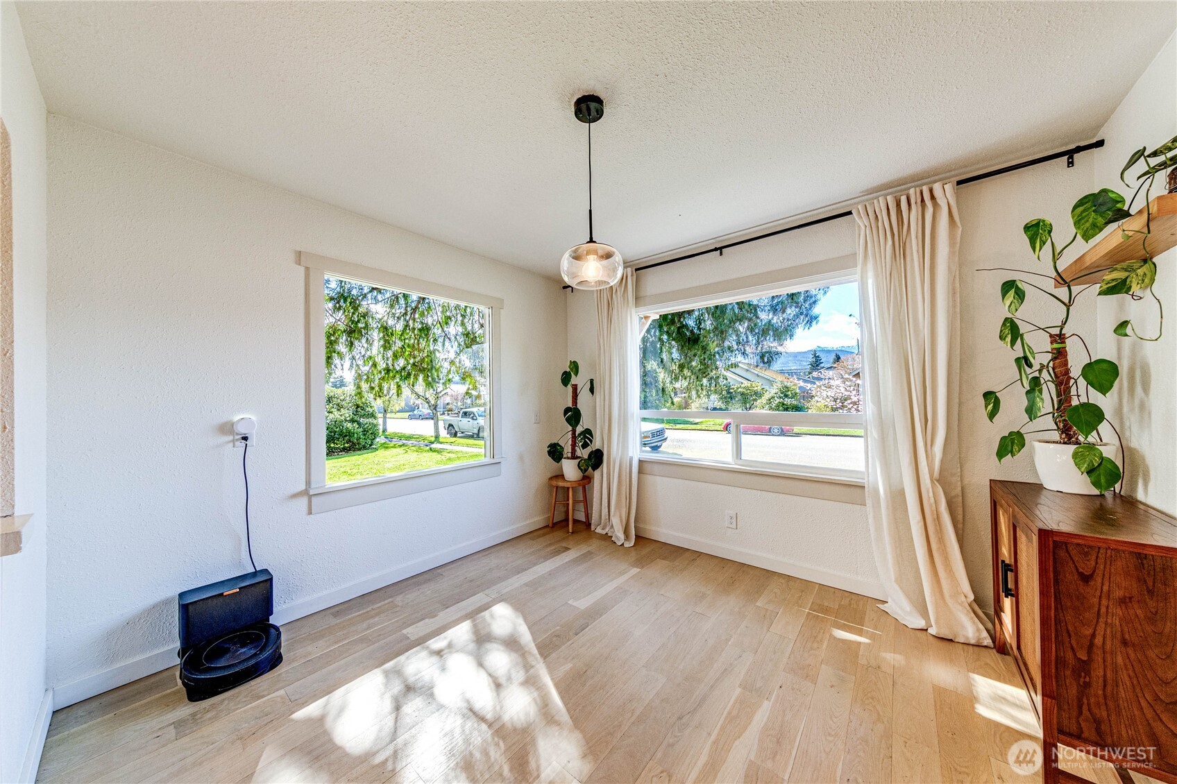 231 W Fourth Street , Port Angeles, WA 98362