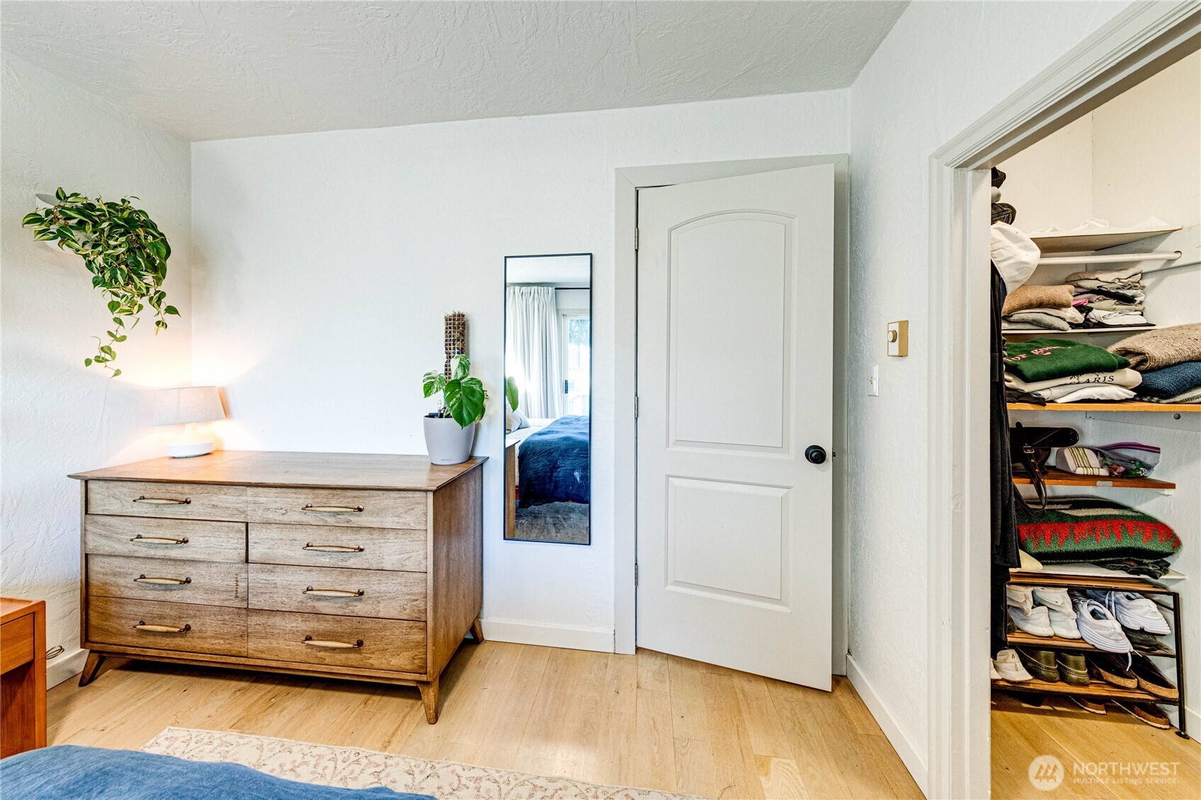 231 W Fourth Street , Port Angeles, WA 98362