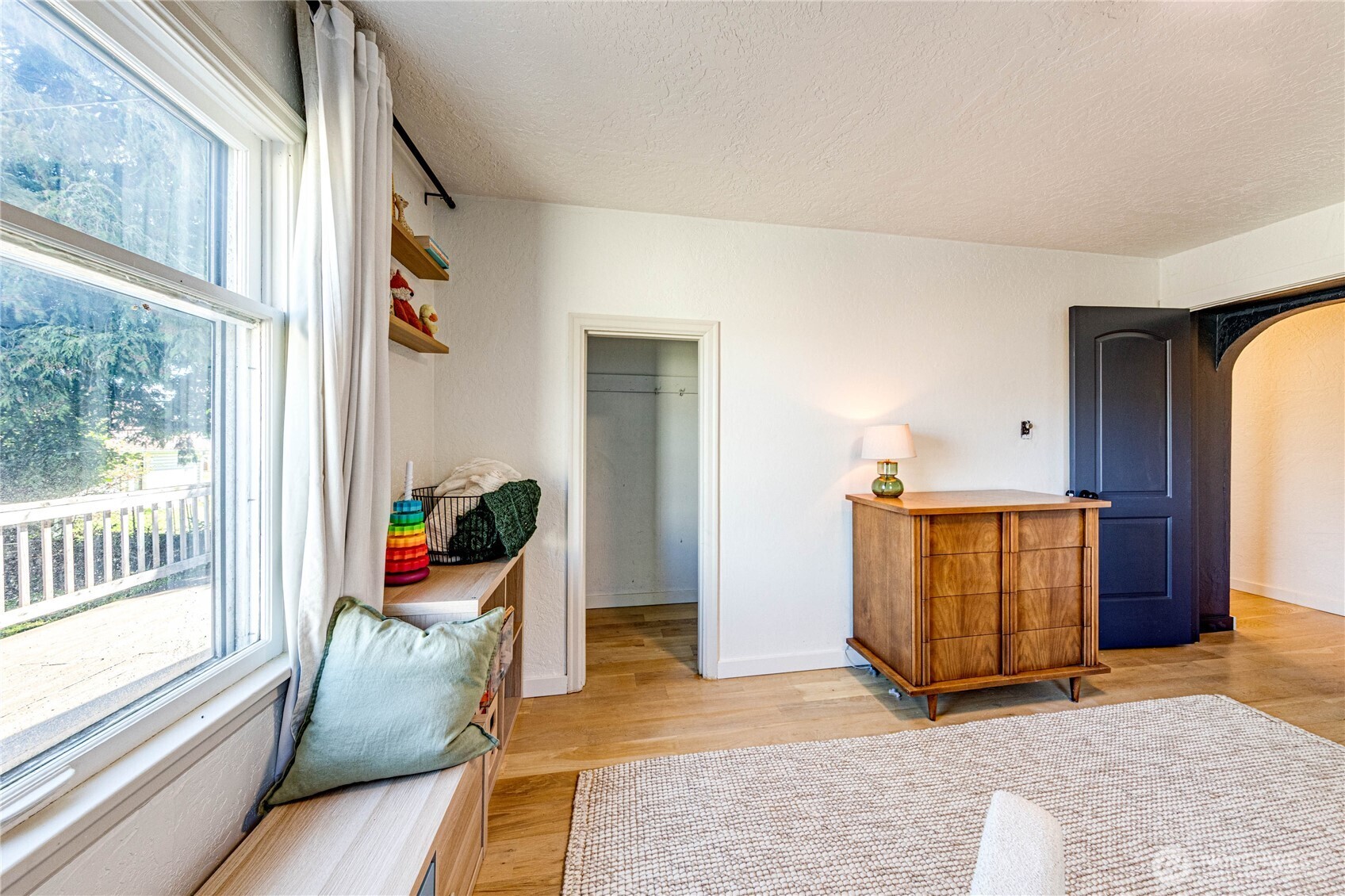 231 W Fourth Street , Port Angeles, WA 98362