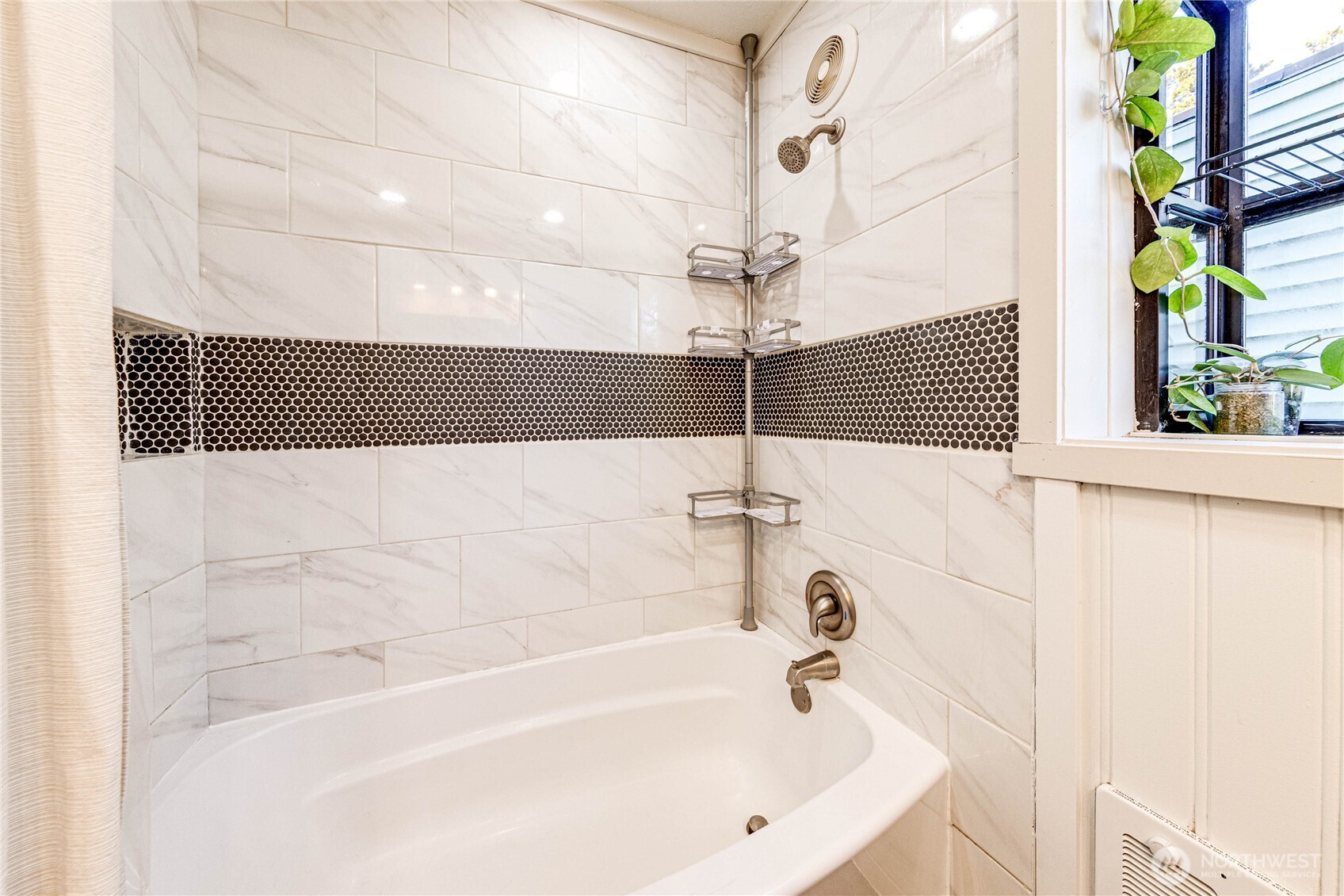 231 W Fourth Street , Port Angeles, WA 98362