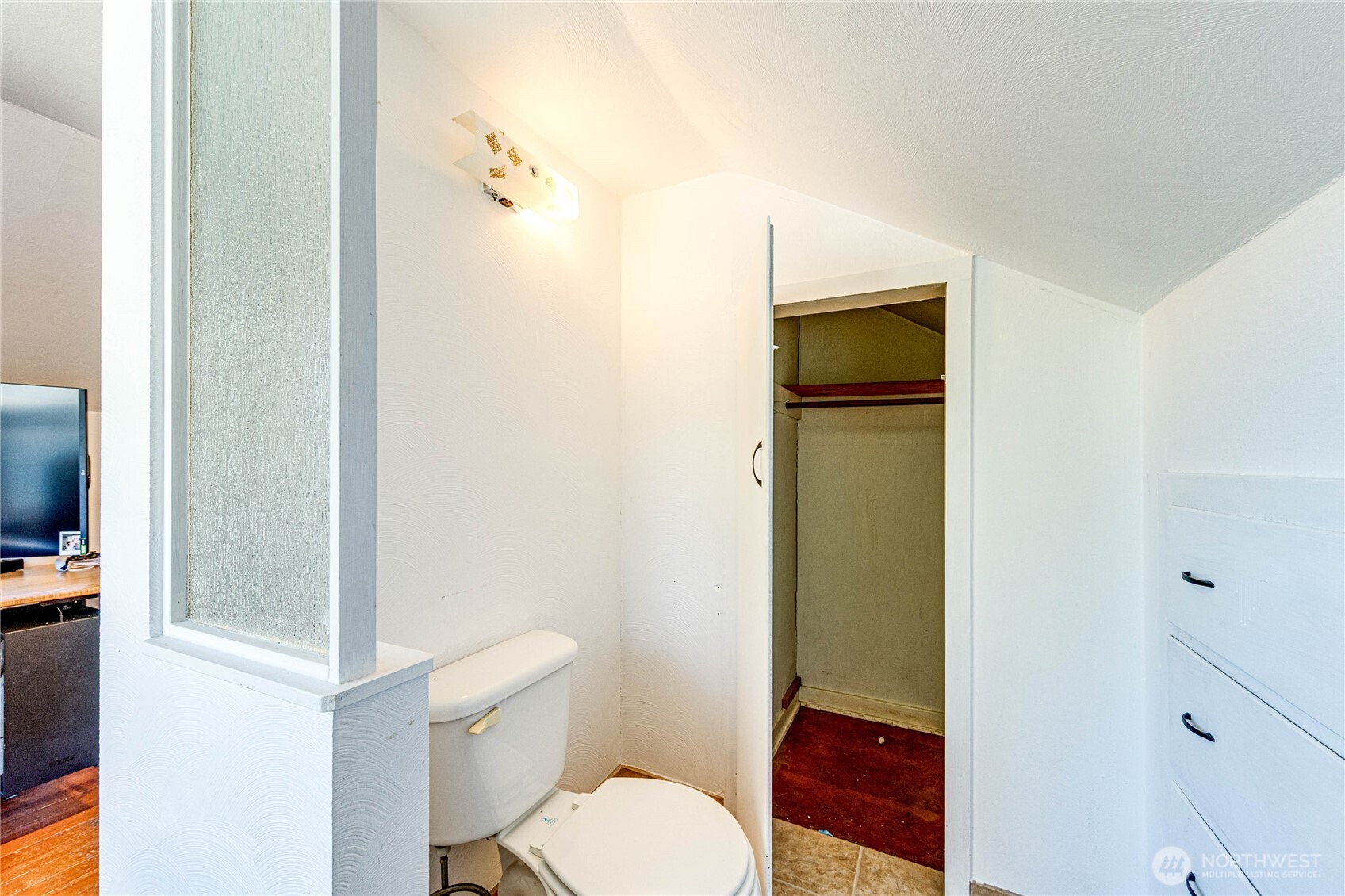 231 W Fourth Street , Port Angeles, WA 98362