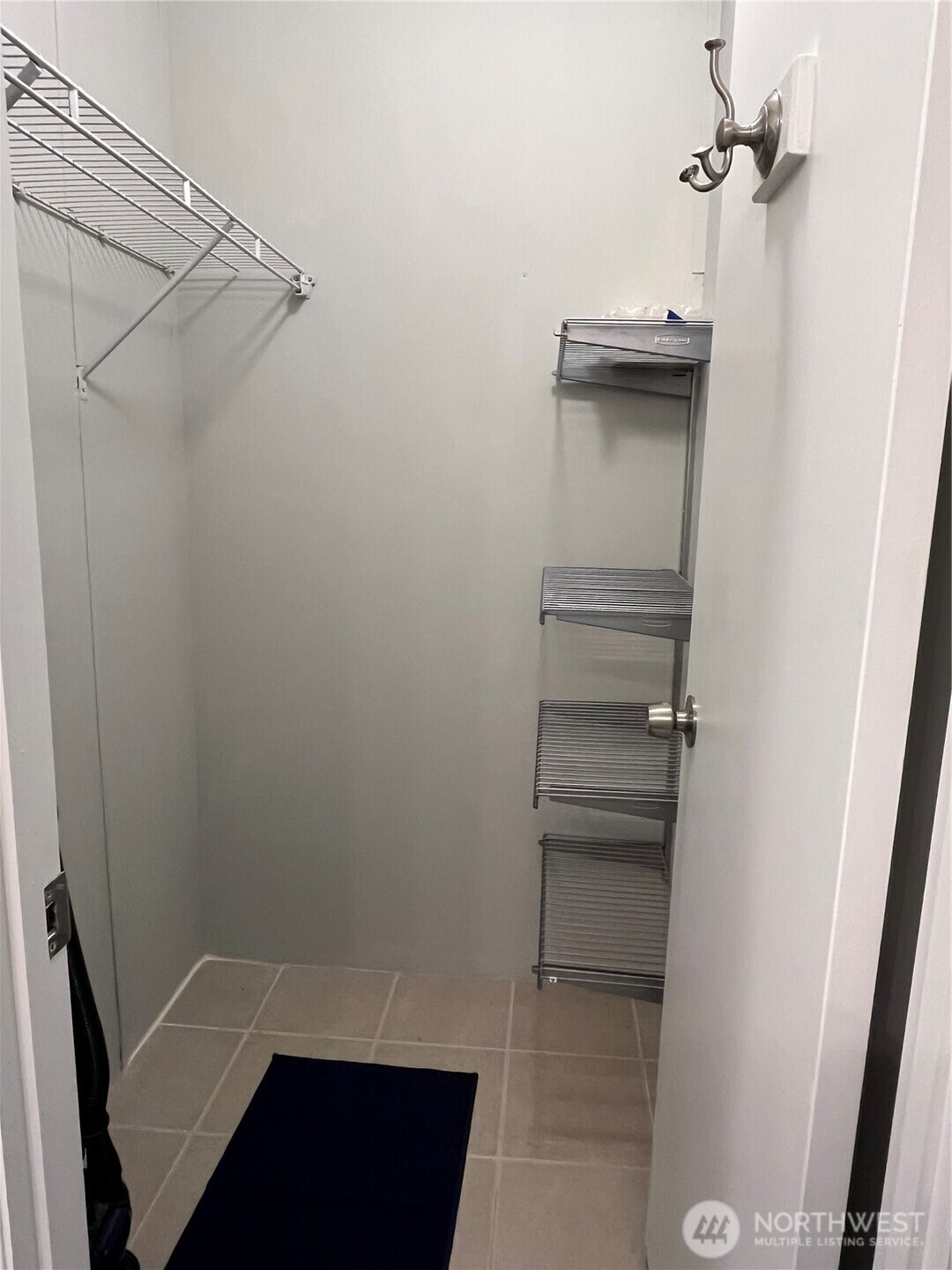 24022 Vinland Terrace NW, Poulsbo, WA 98370