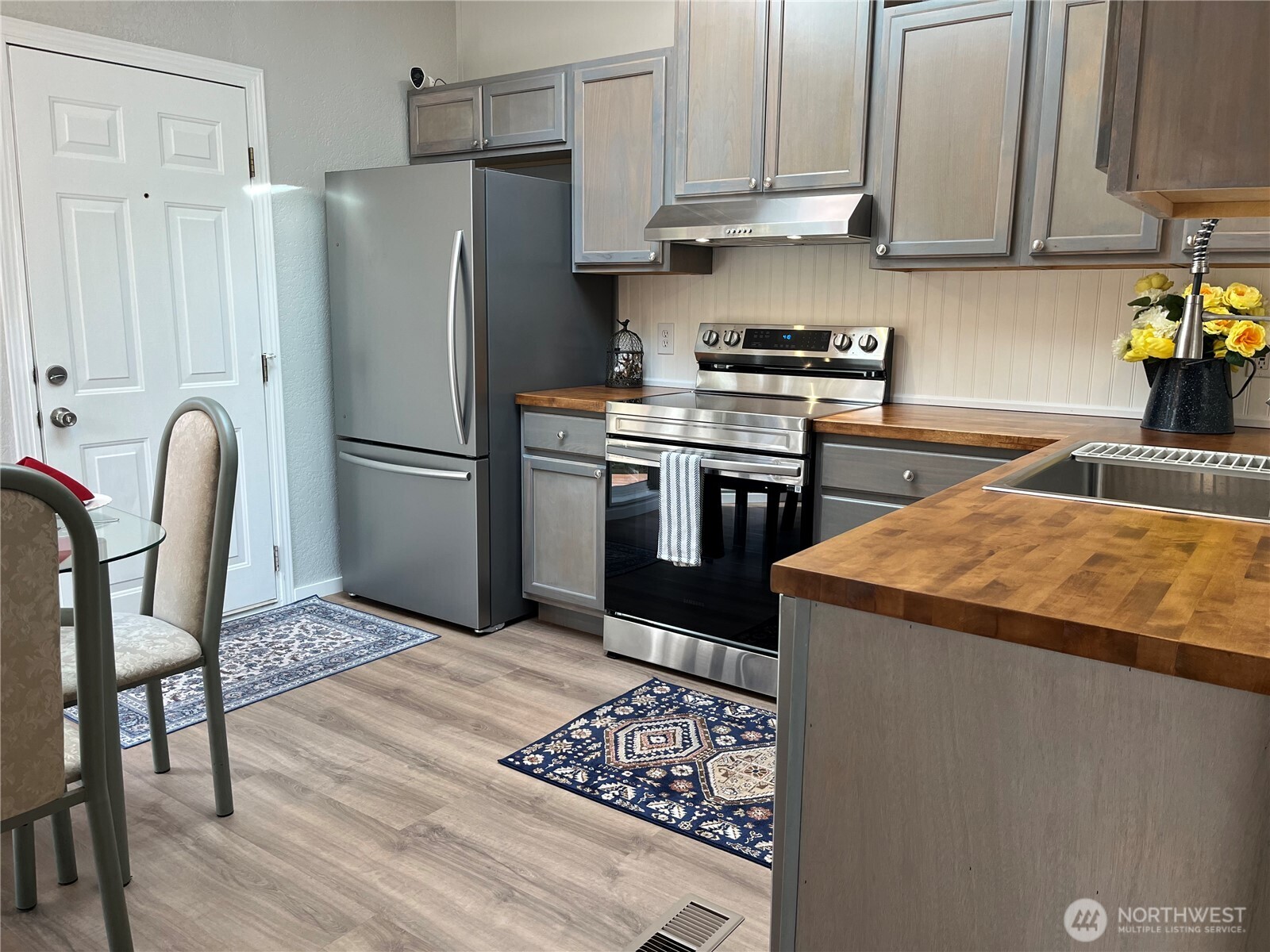 24022 Vinland Terrace NW, Poulsbo, WA 98370