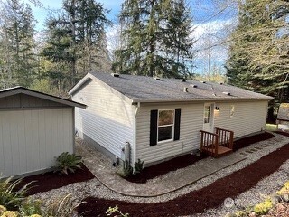 24022 Vinland Terrace NW, Poulsbo, WA 98370