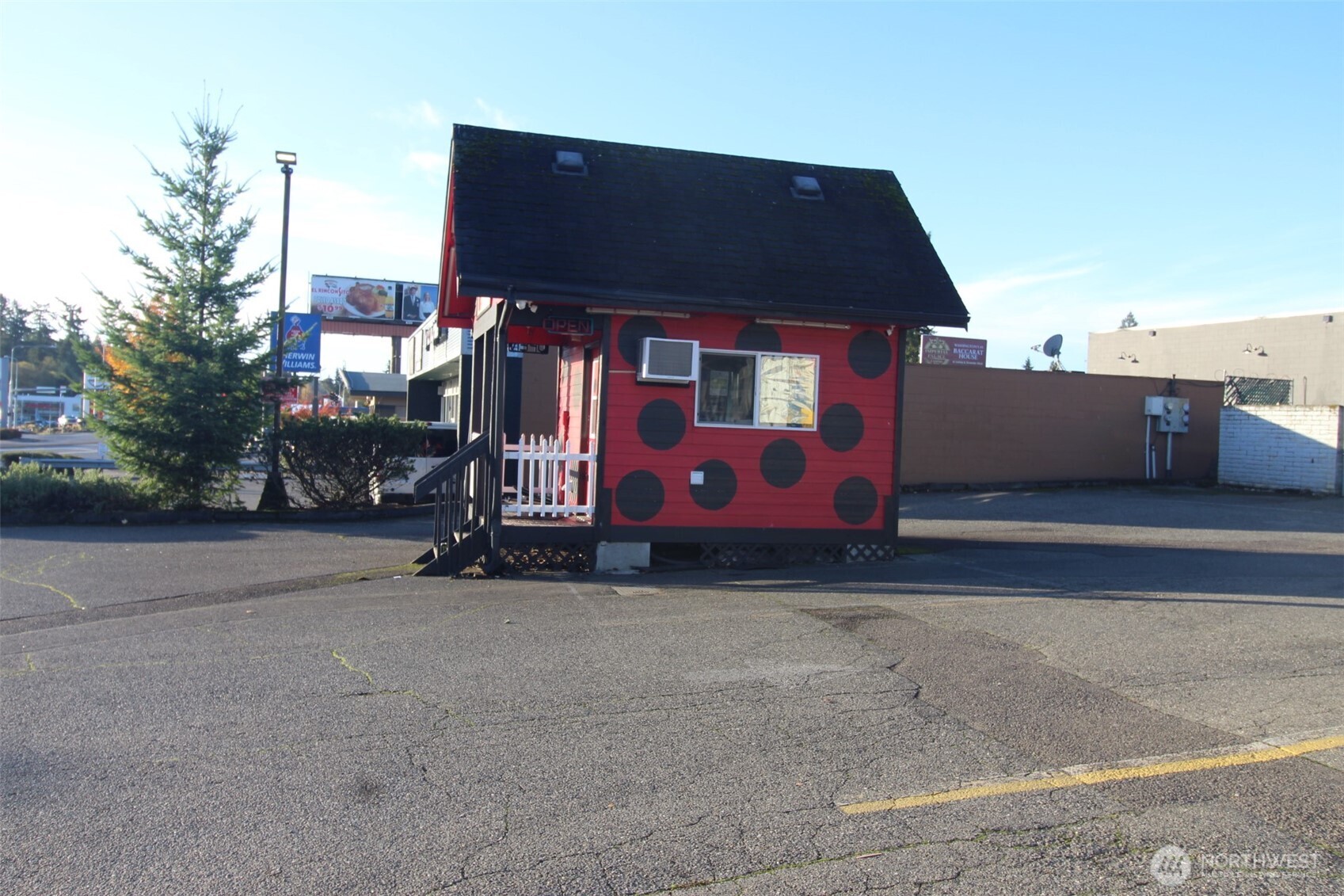 15805 1st Avenue S, Burien, WA 98148