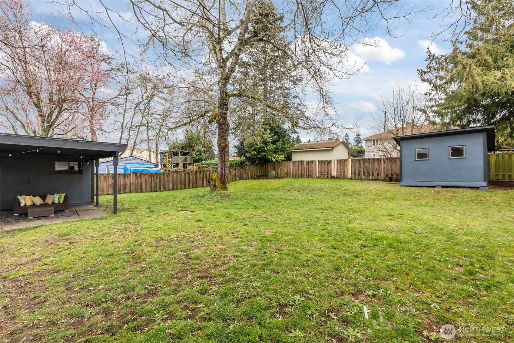 13655 2nd Avenue S, Burien, WA 98168